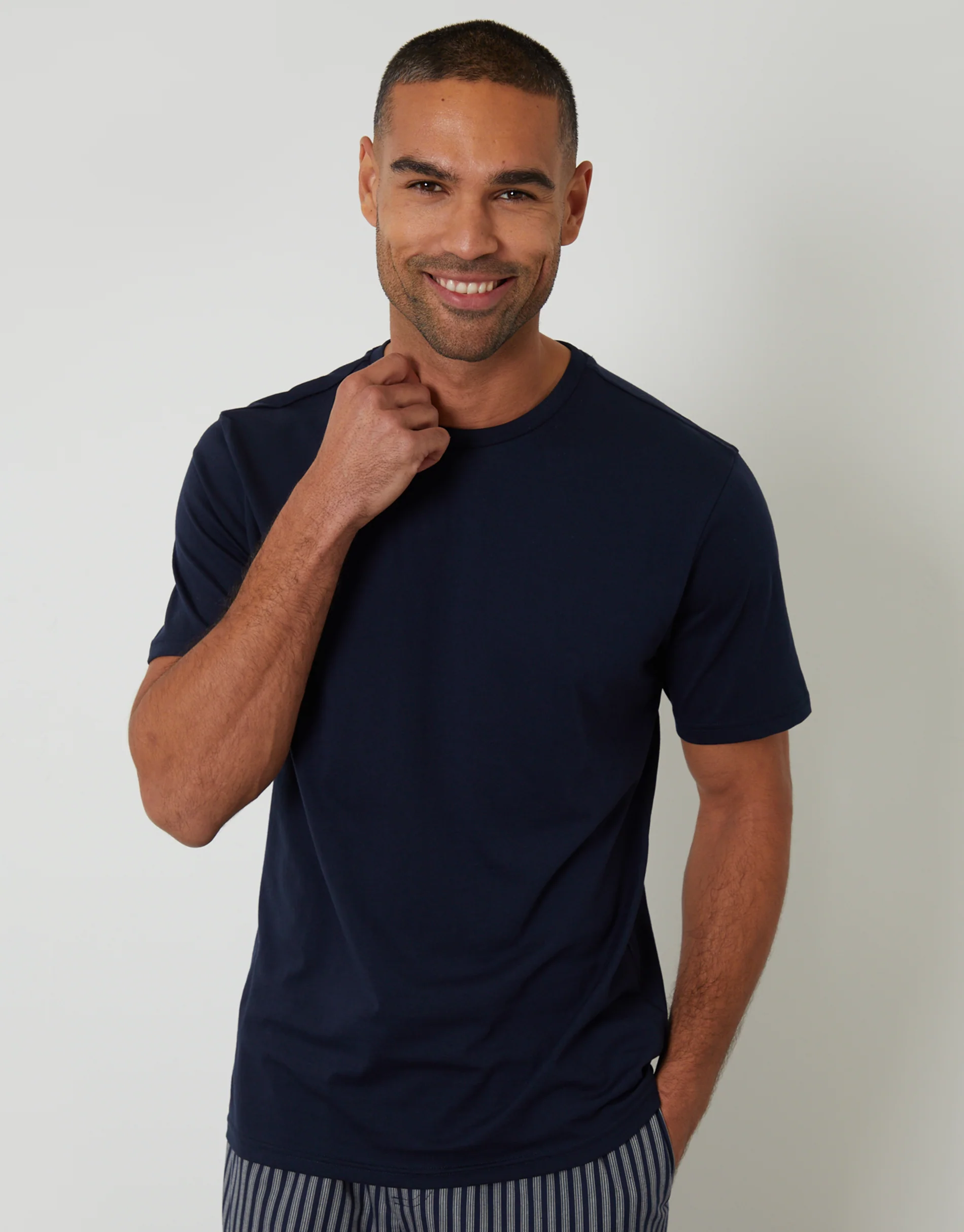 T-Shirt & Bottoms Pyjama Set in Navy Stripe - Image 2
