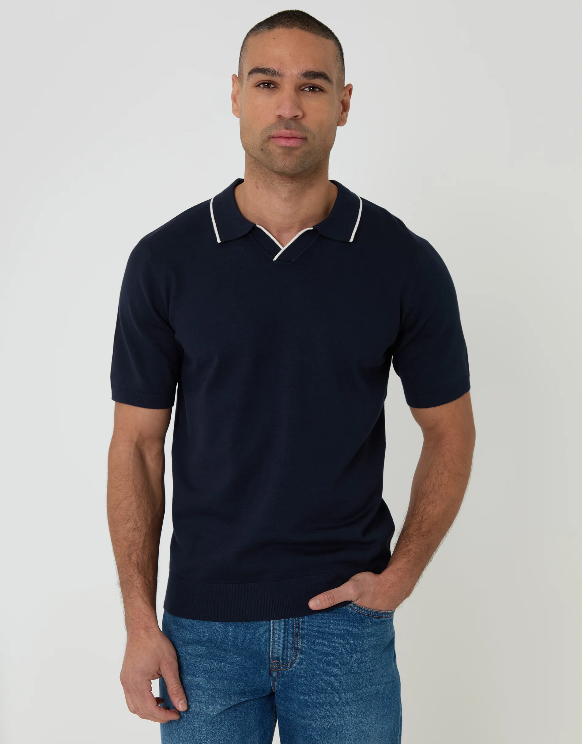 Knitted Contrast Tipping Trophy Neck Polo in Navy