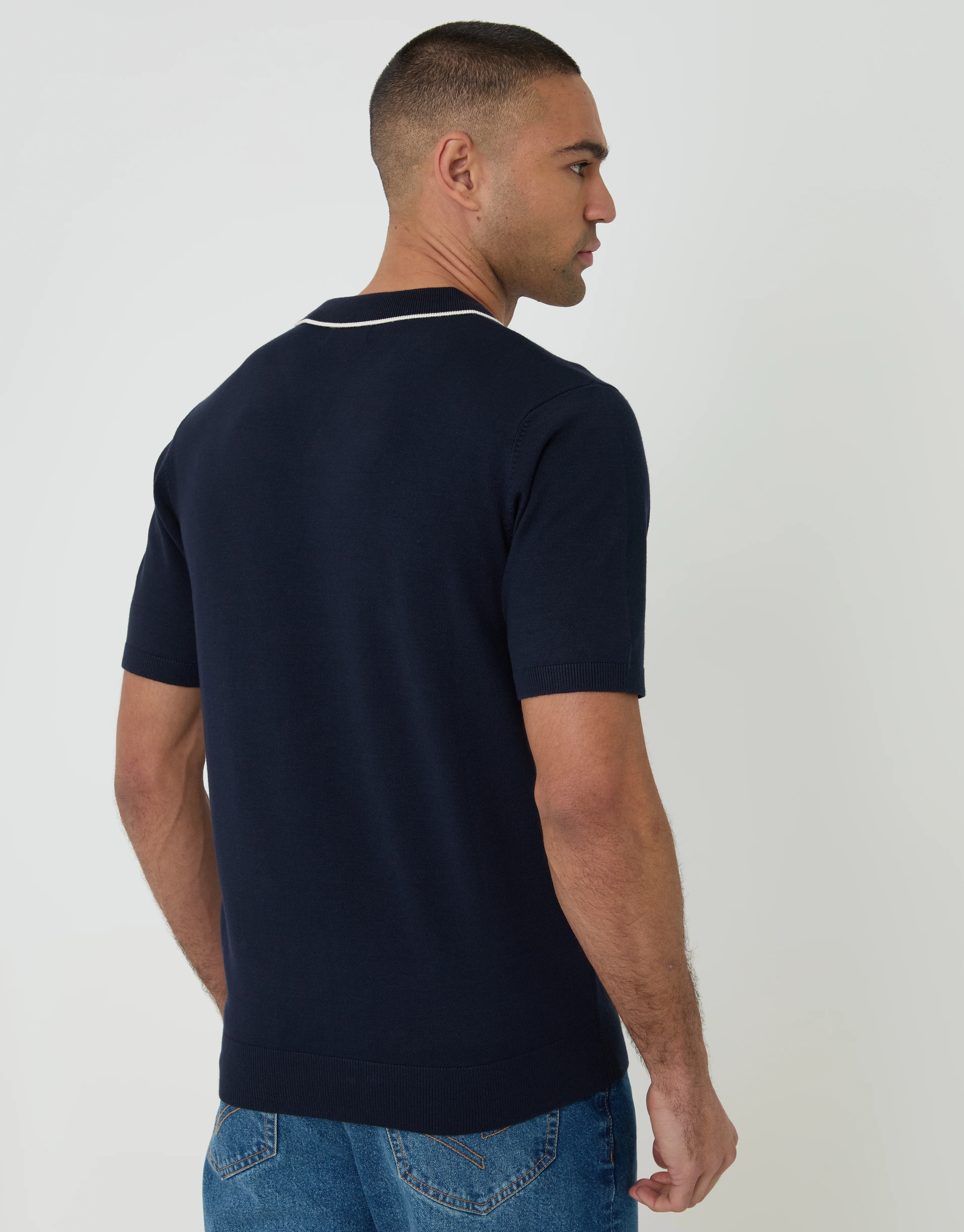 Knitted Contrast Tipping Trophy Neck Polo in Navy - Image 2