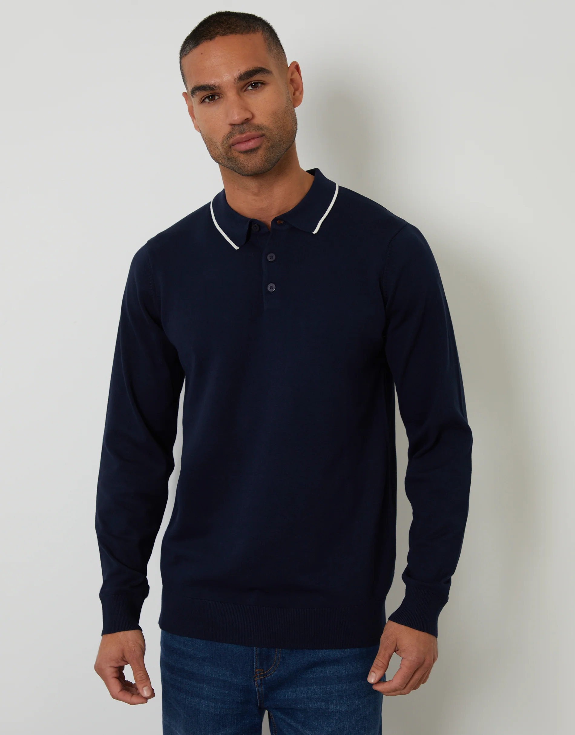 Knitted Long Sleeve Contrast Tipping Polo Jumper in Navy