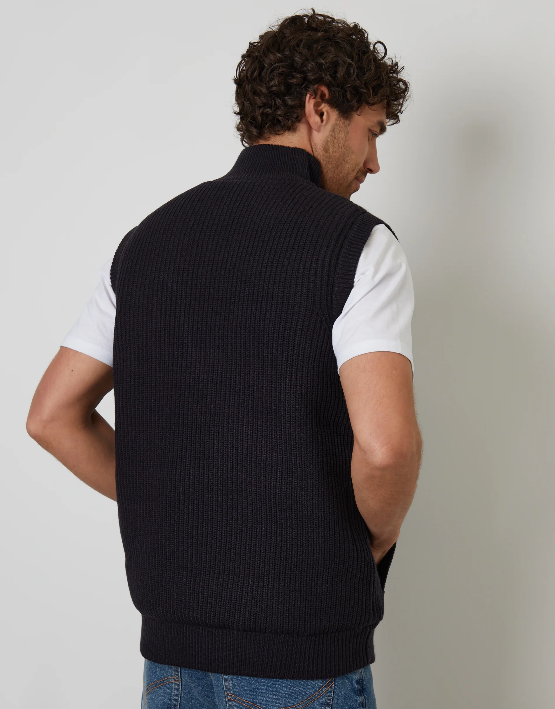 Knitted Quilted Gilet in Navy - Image 2