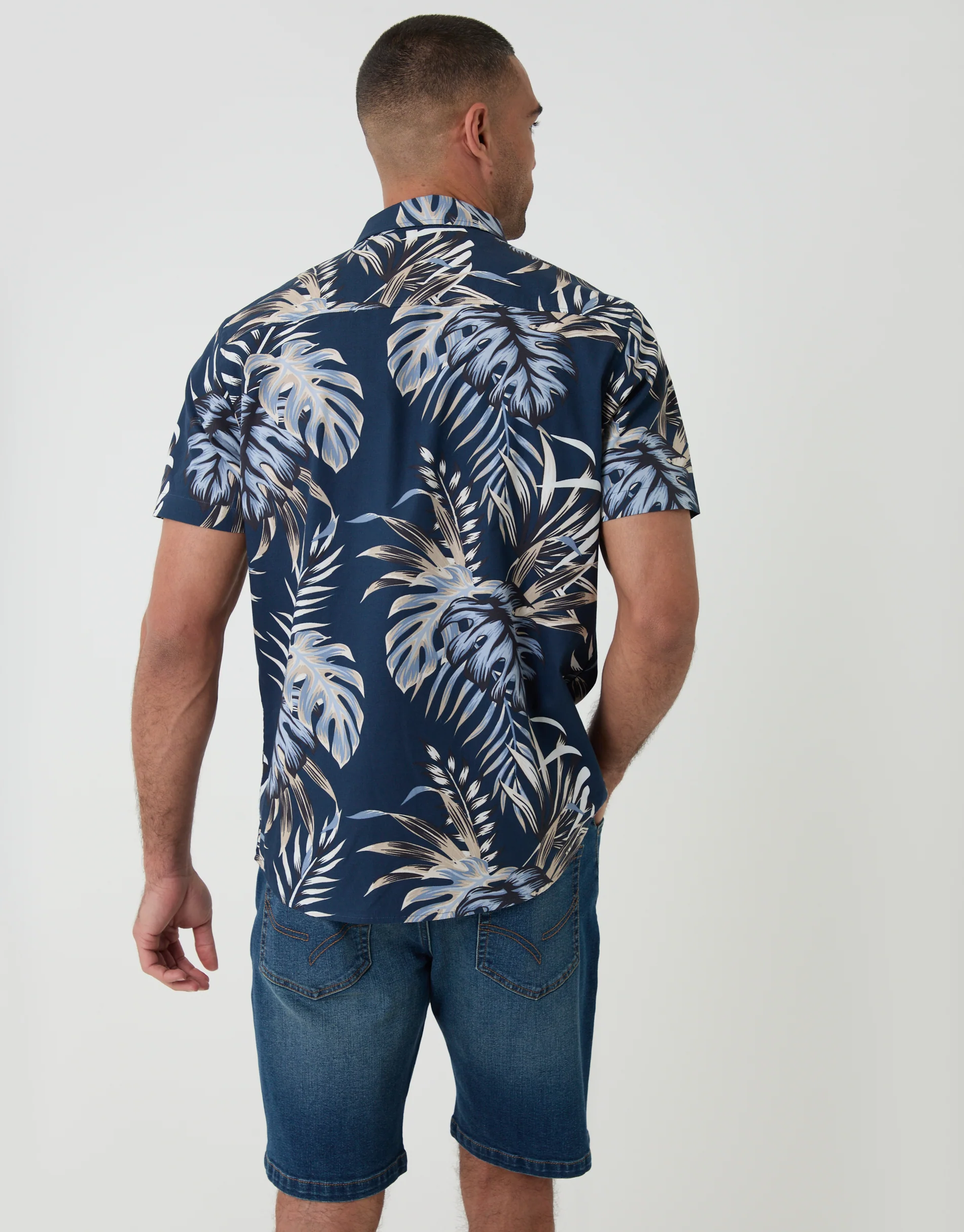 Leaf Print Cotton Poplin Short Sleeve Shirt in Navy - Image 2
