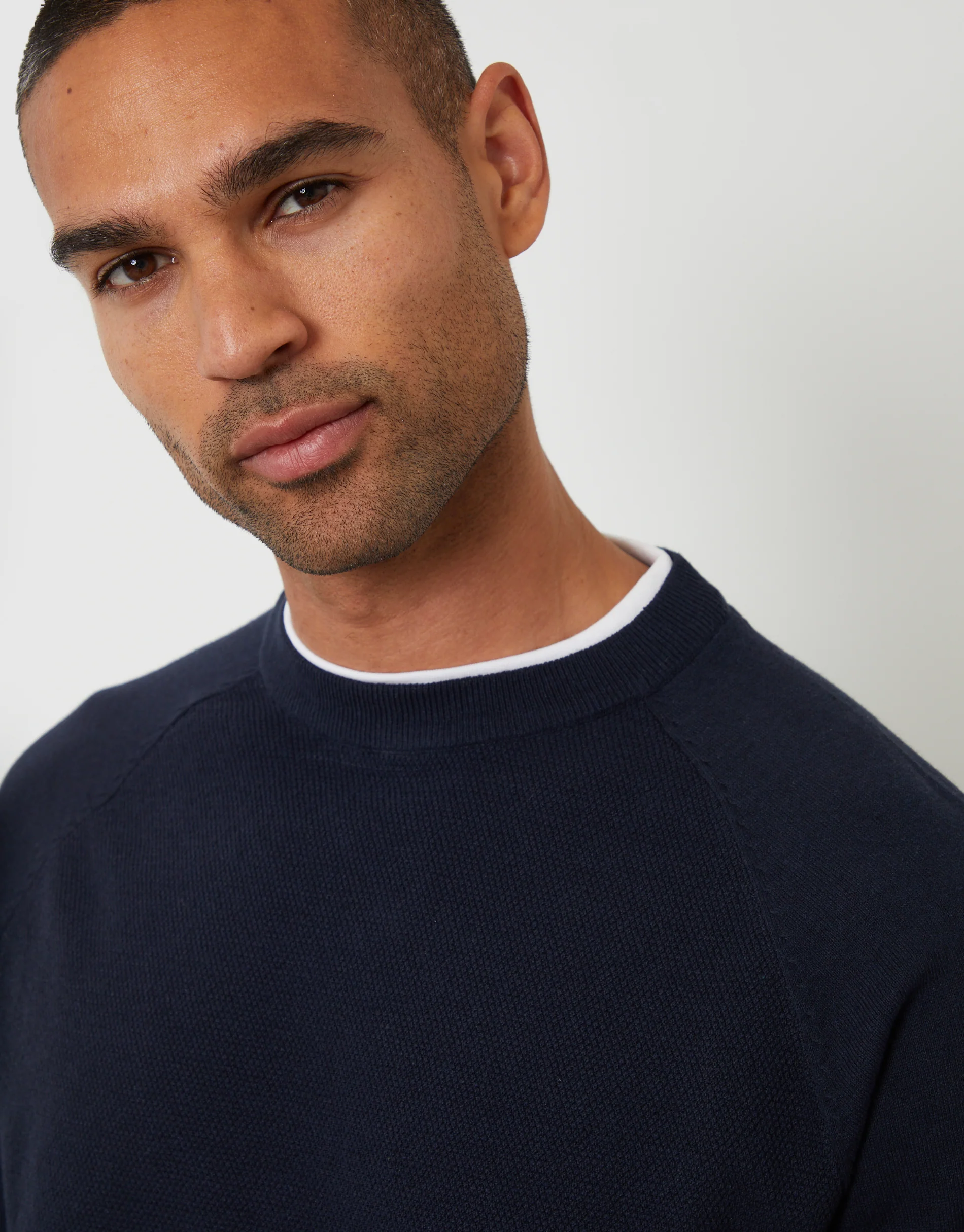 Mock Tee Textured Knit Crew Neck Jumper in Navy - Image 4