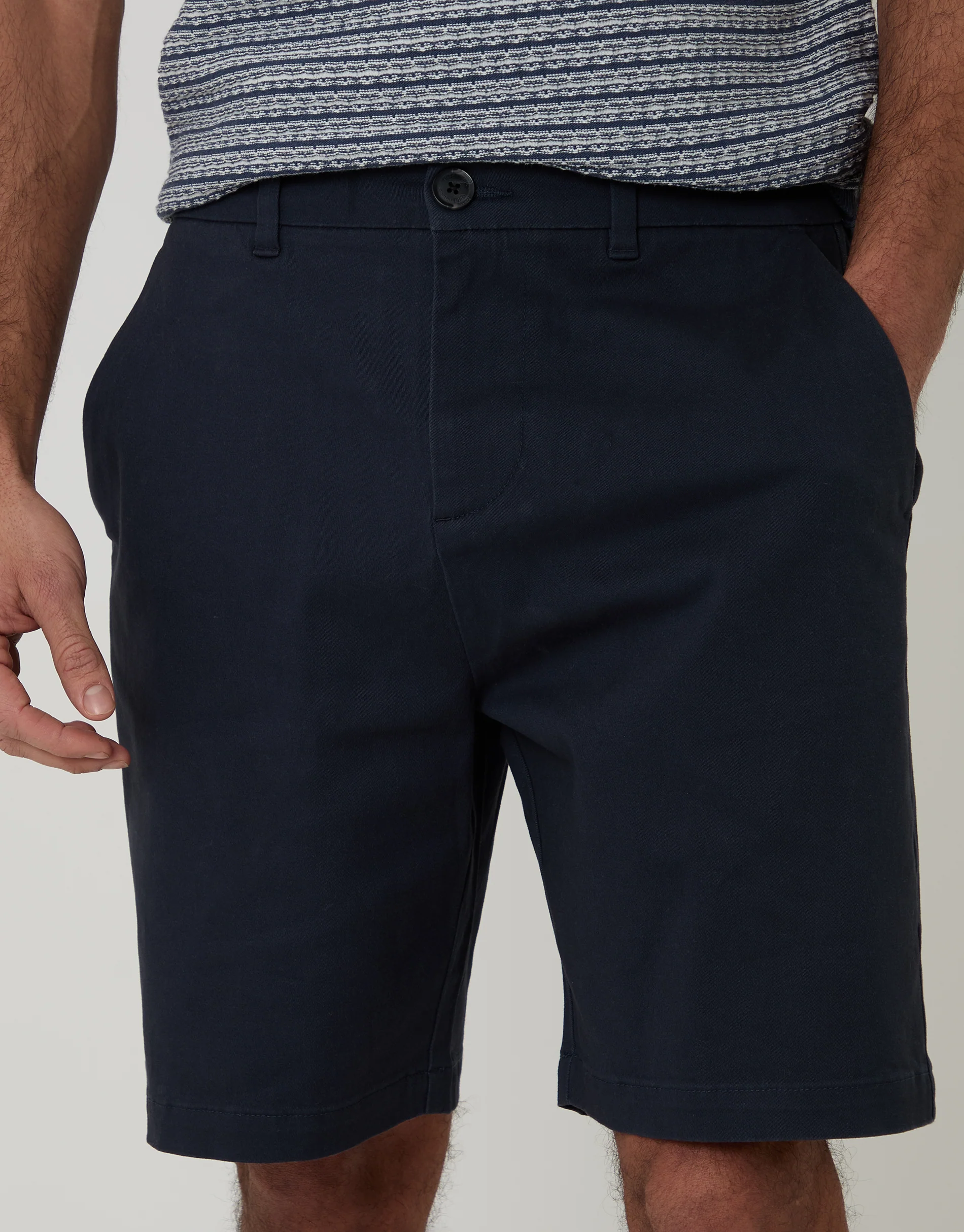 Regular Fit Stretch 3 Pocket Chino Shorts in Navy - Image 4
