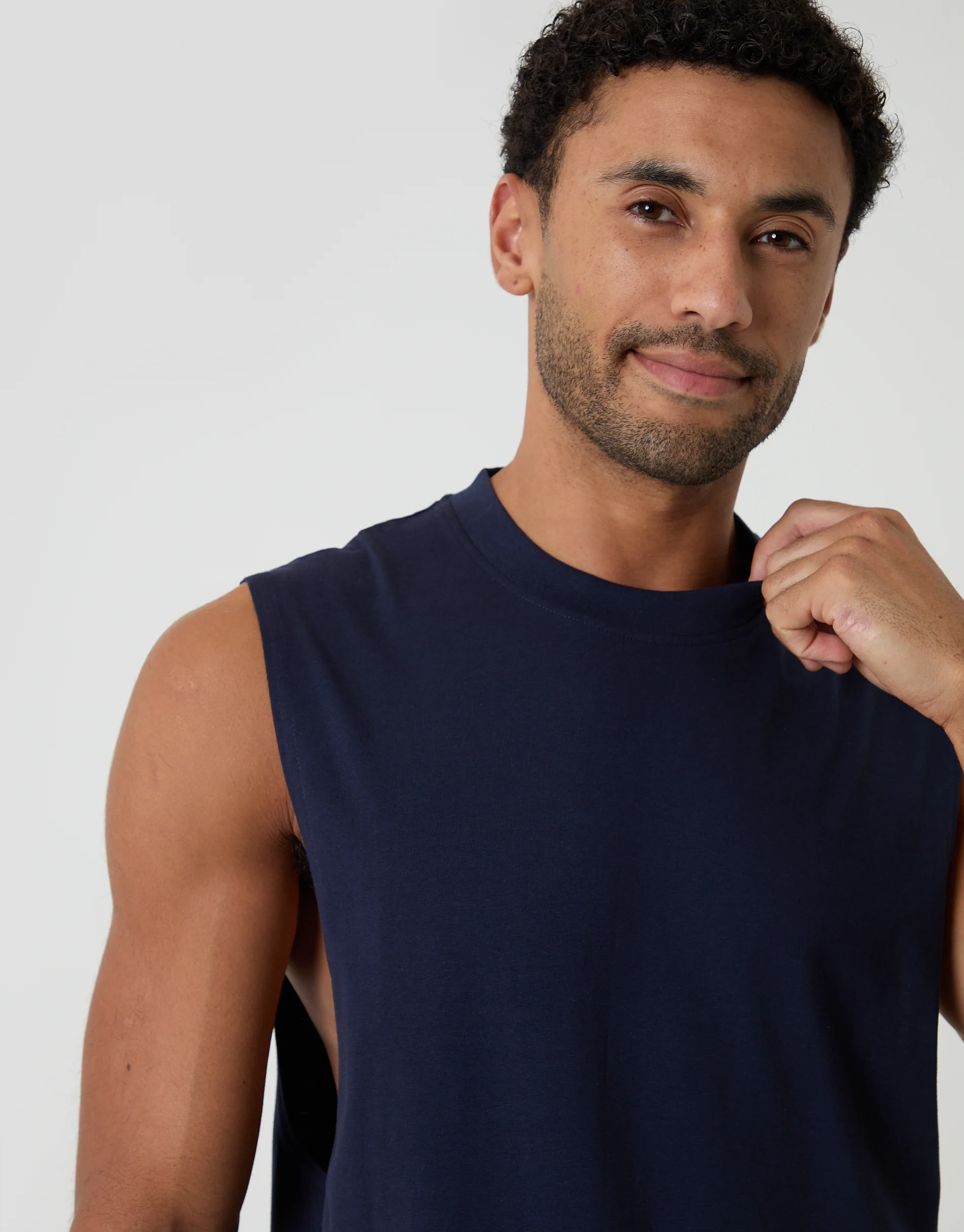 Relaxed Fit Cotton Crew Neck Vest in Navy - Image 4