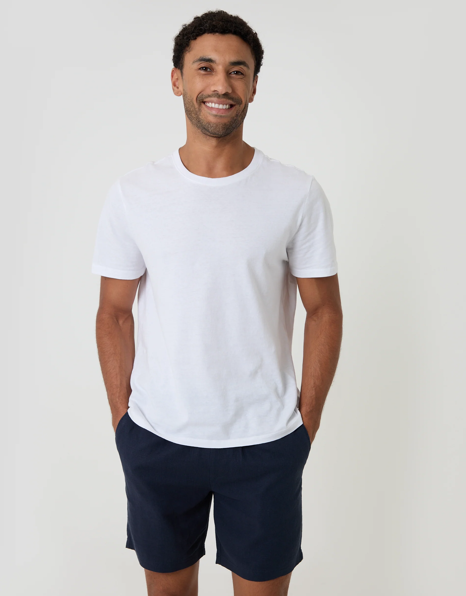 Shorter Length Elasticated Waist Linen Blend Shorts in Navy - Image 4