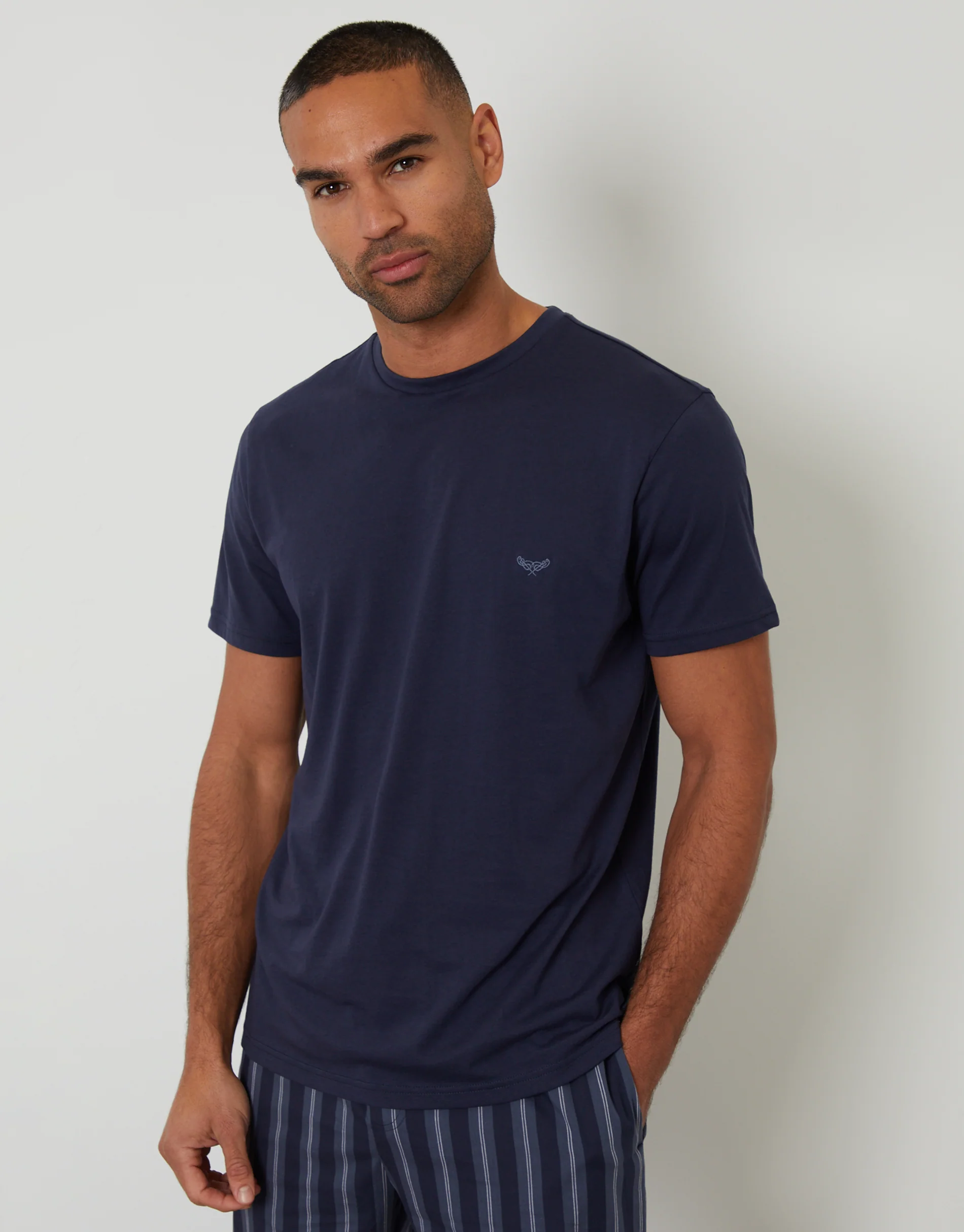T-Shirt & Bottoms Pyjama Set in Navy Stripe - Image 2