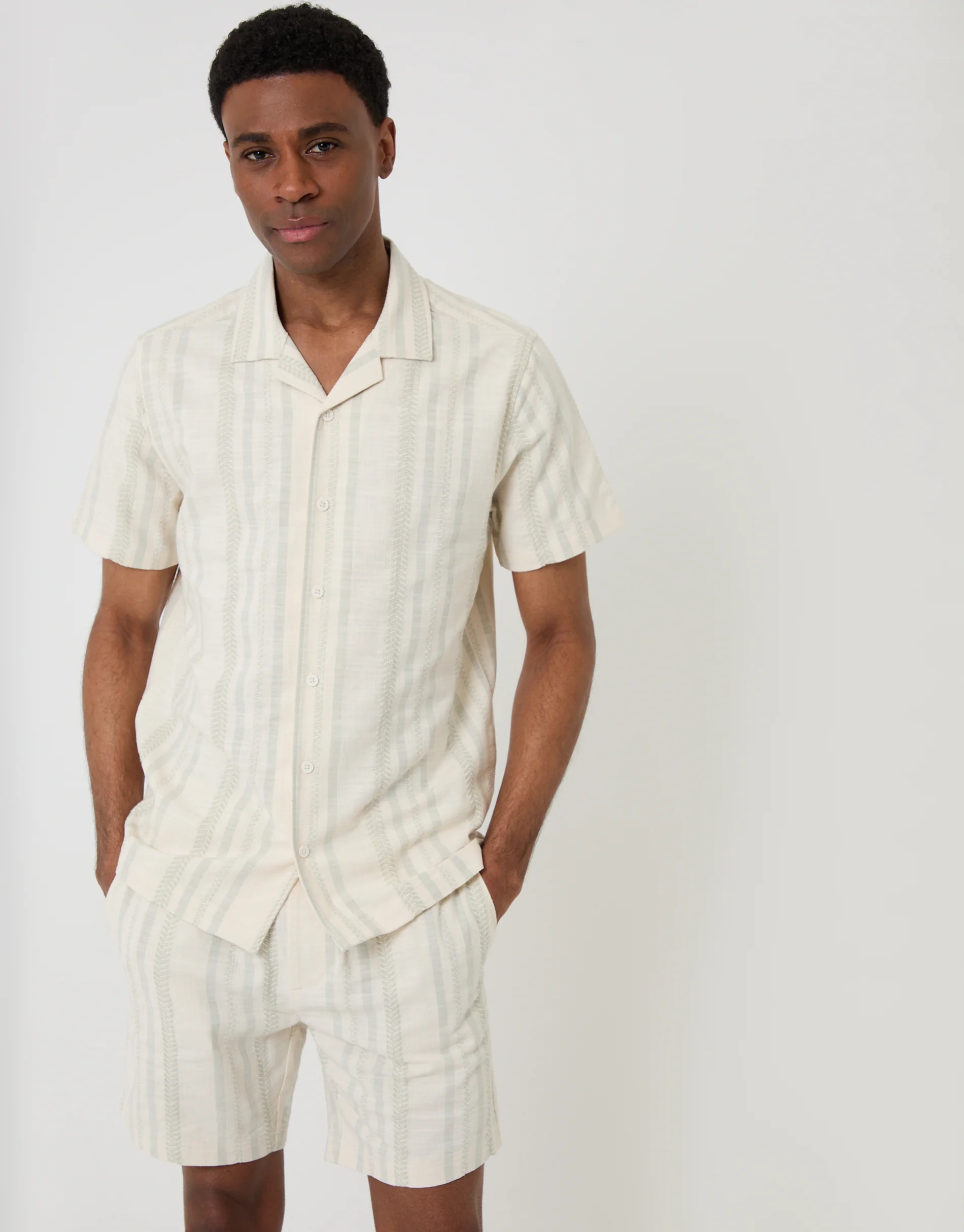 Chevron Cotton Short Sleeve Shirt in Sage Green Stripe