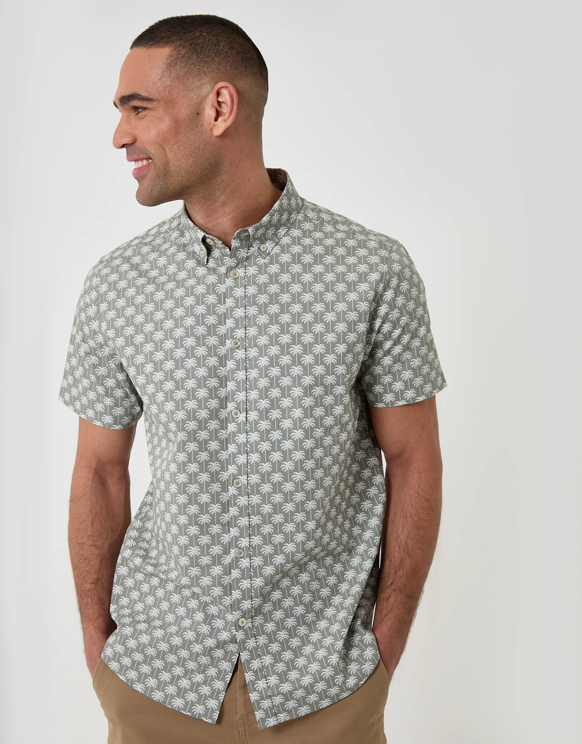 Palm Tree Print Cotton Poplin Short Sleeve Shirt in Sage Green