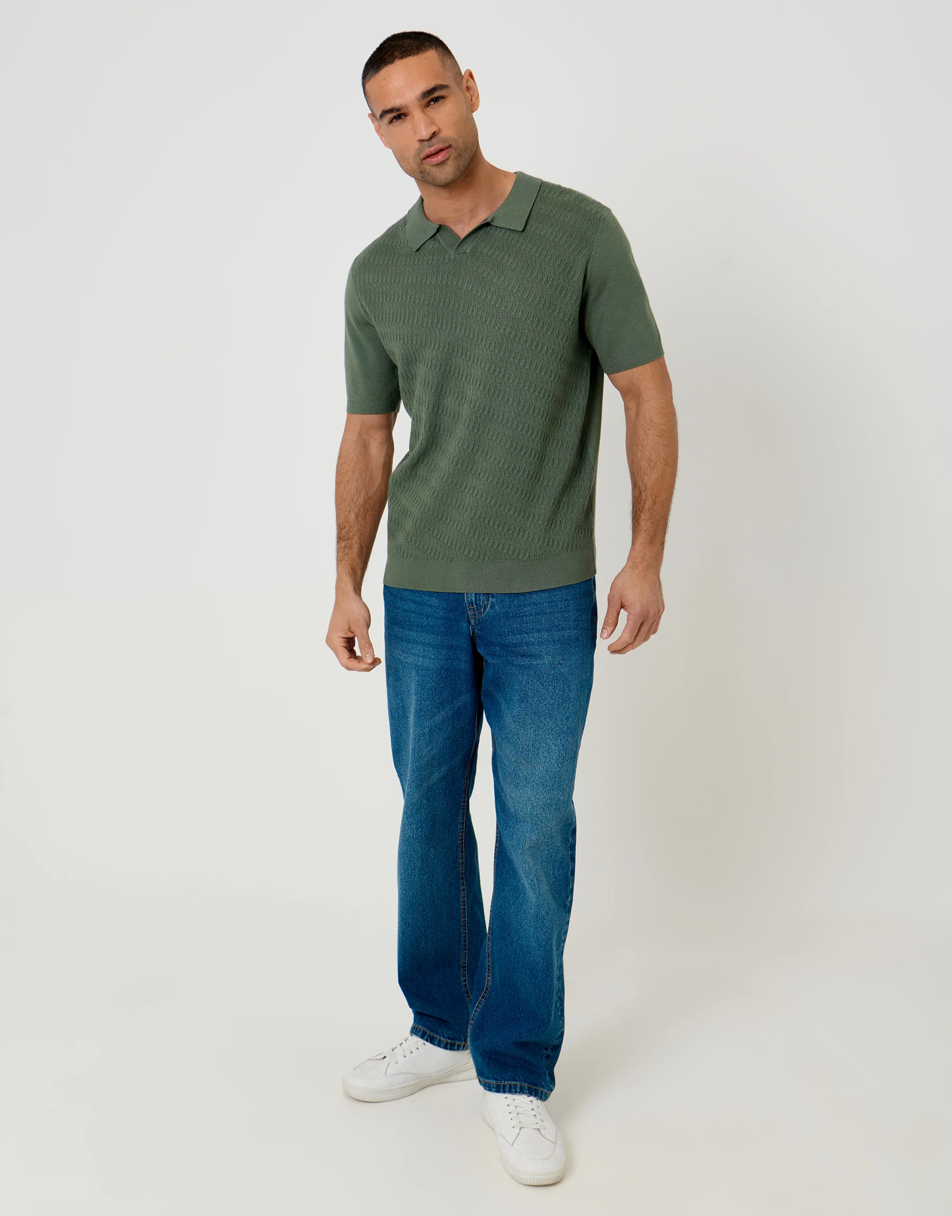 Textured Knit Front Trophy Neck Polo in Forest Green - Image 3