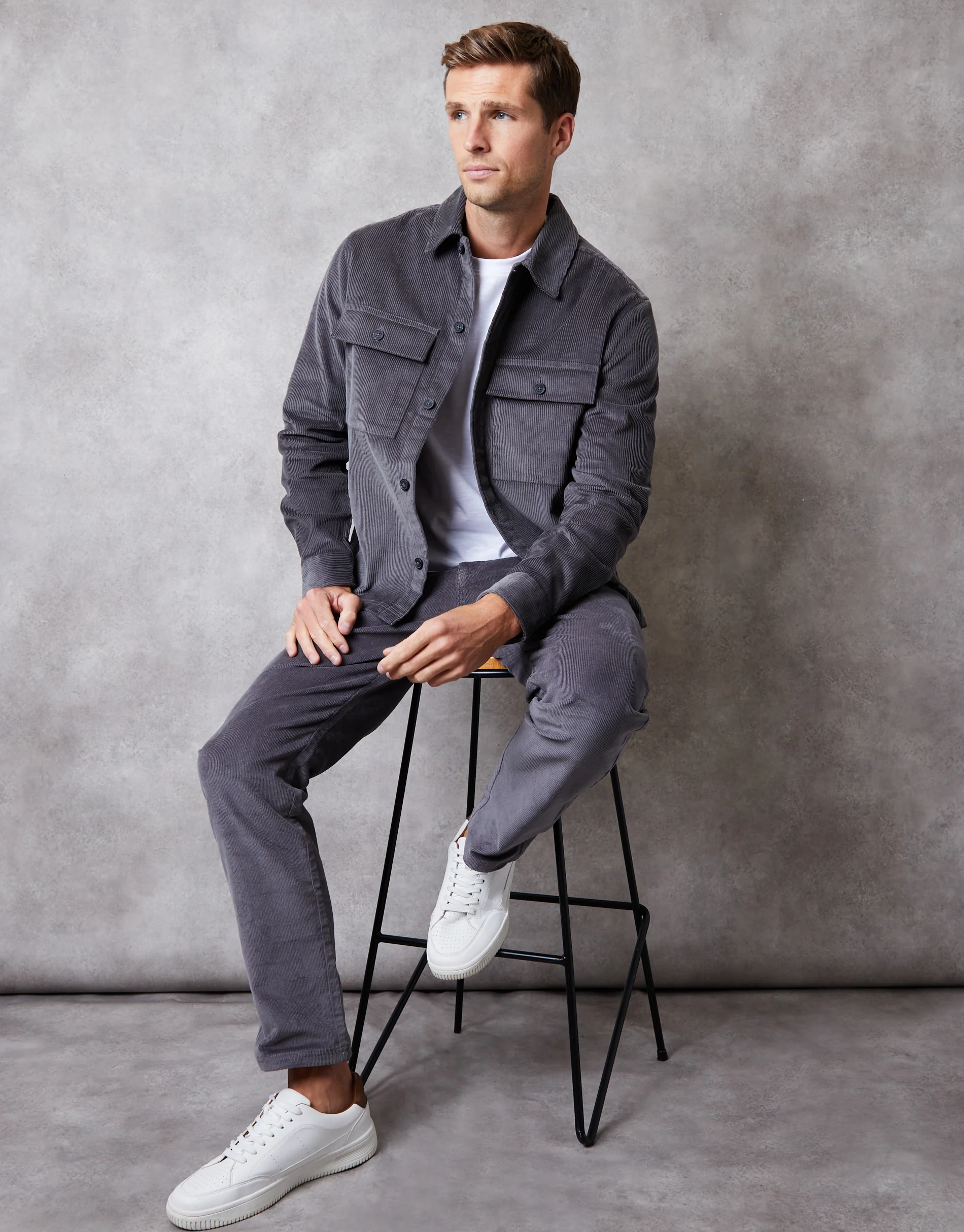 Relaxed Cropped Fit Corduroy Shacket in Slate Grey - Image 2