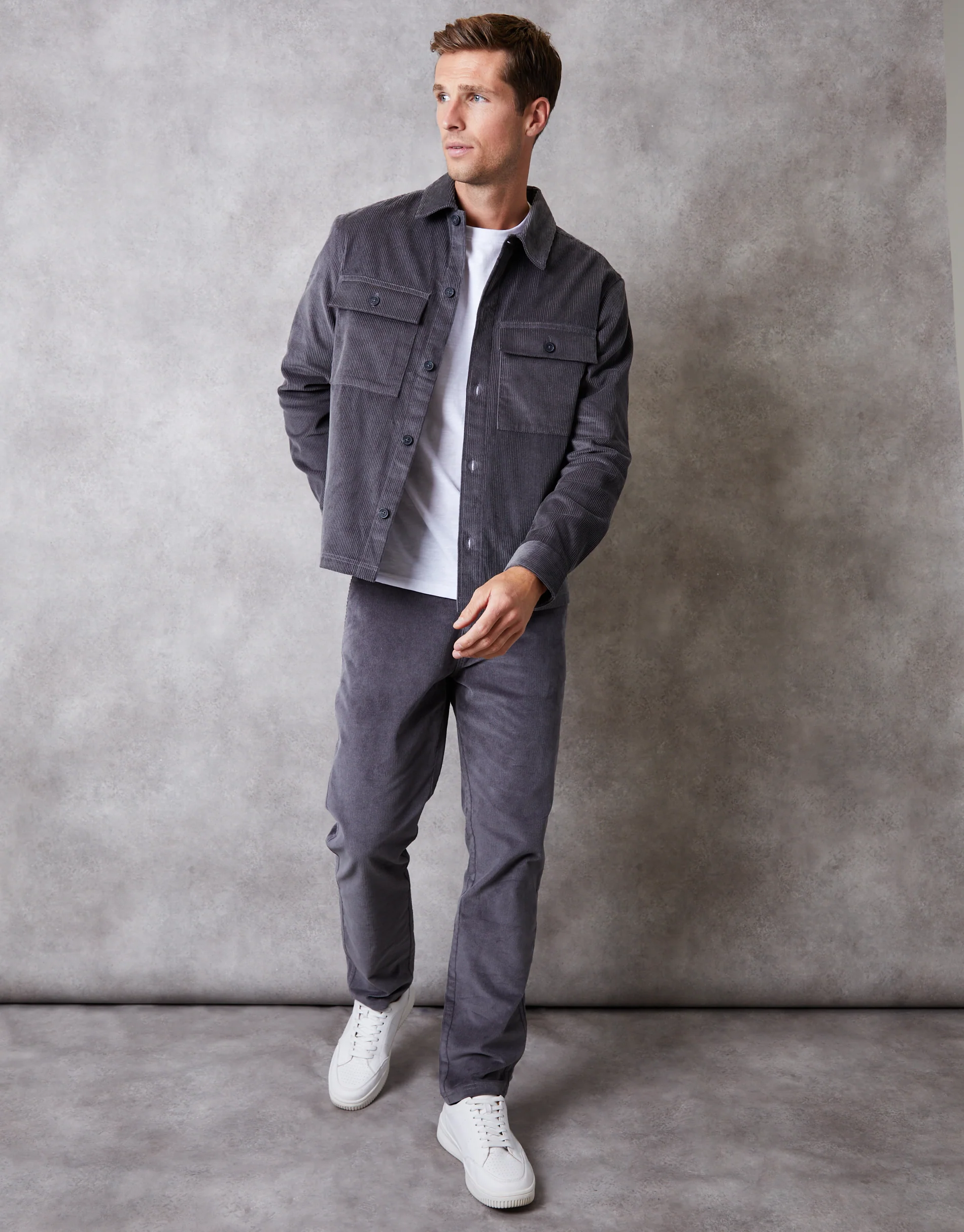 Relaxed Cropped Fit Corduroy Shacket in Slate Grey - Image 3