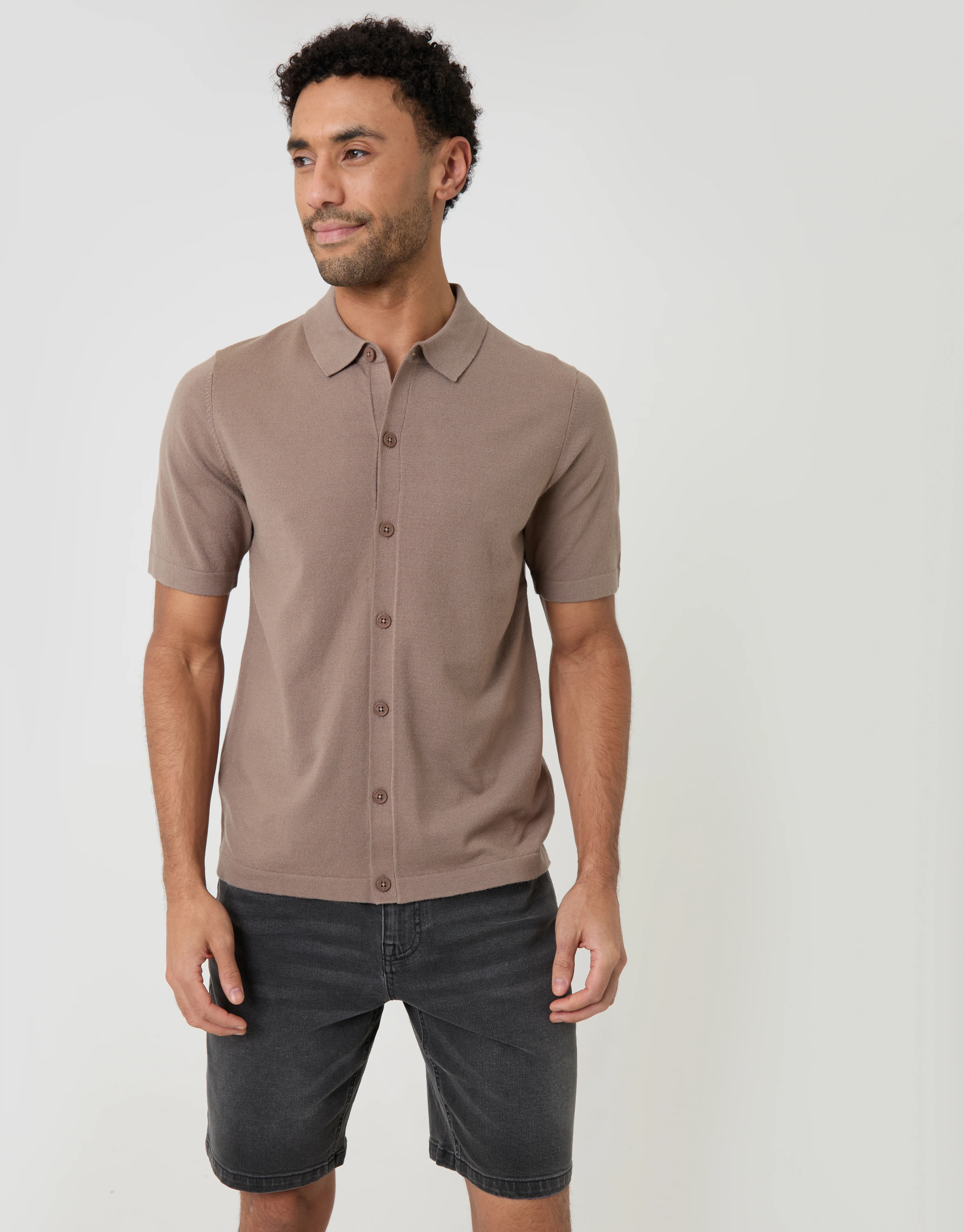 Knitted Short Sleeve Shirt in Taupe