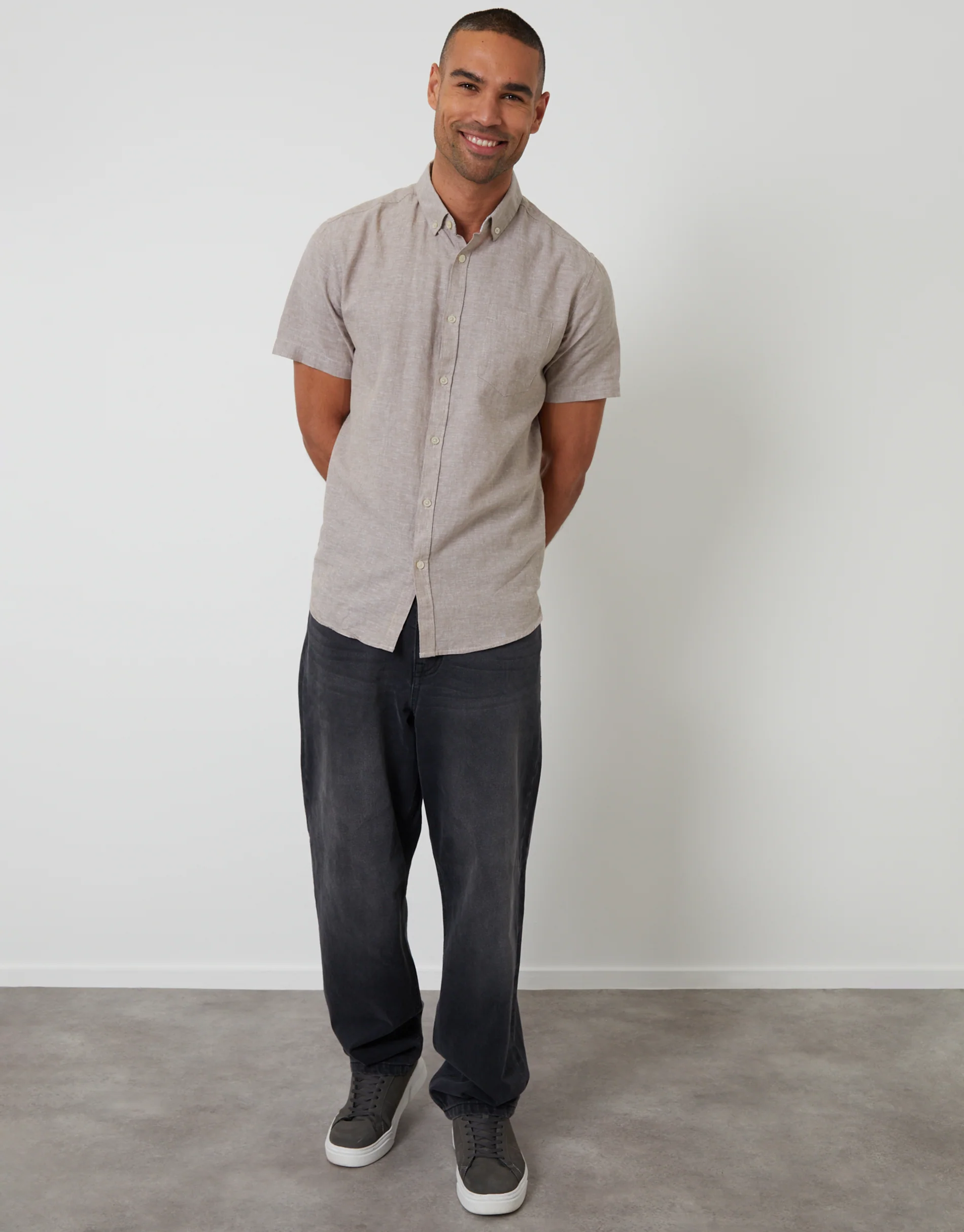 Short Sleeve Linen Blend Shirt in Taupe - Image 3