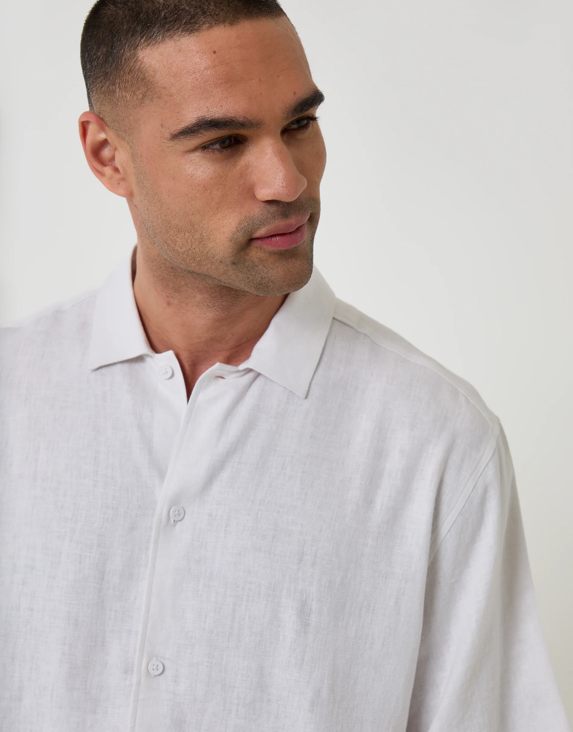 Boxy Fit Linen Blend Short Sleeve Shirt in White - Image 4