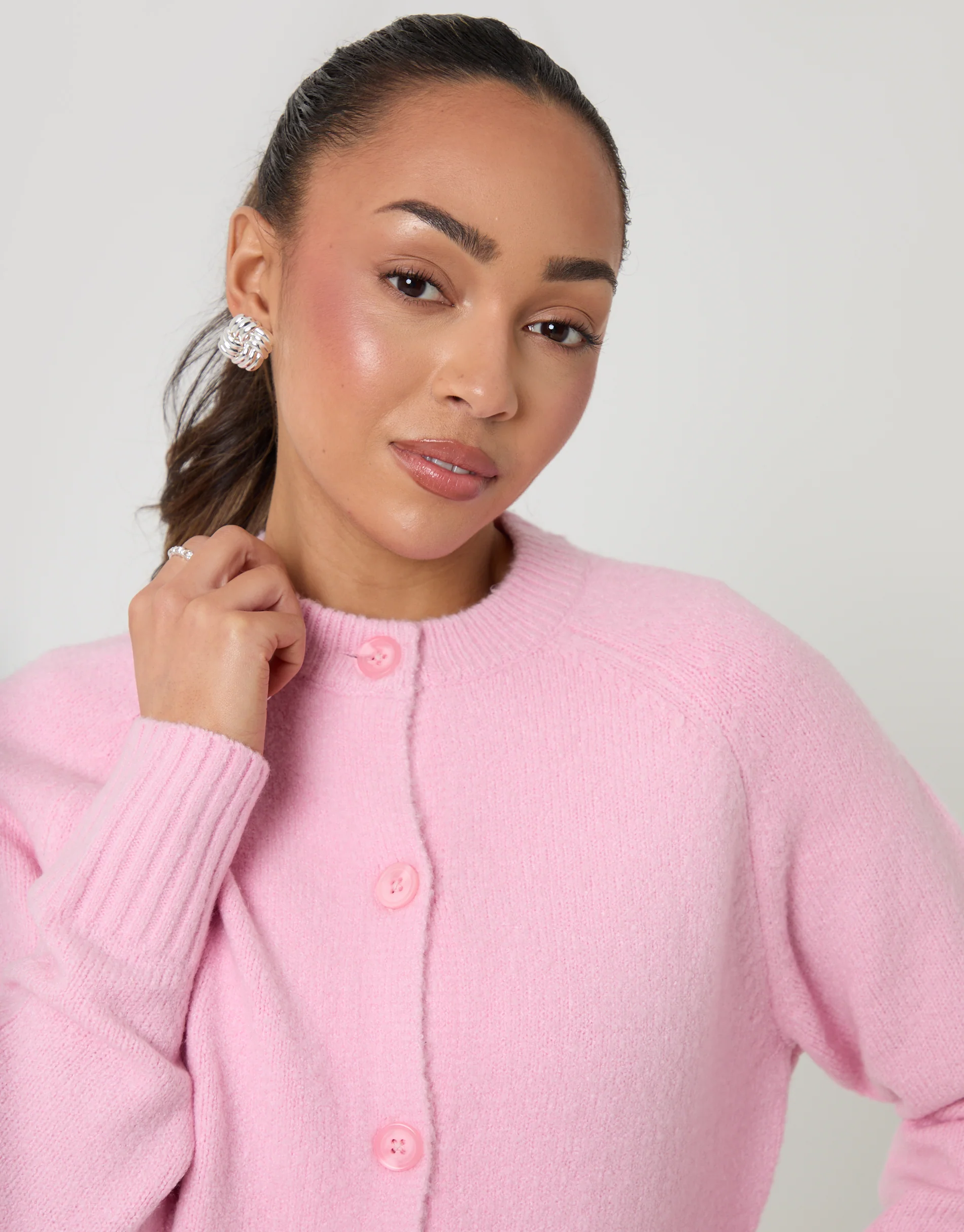 Button Up Knitted Cardigan in Baby Pink - Image 3