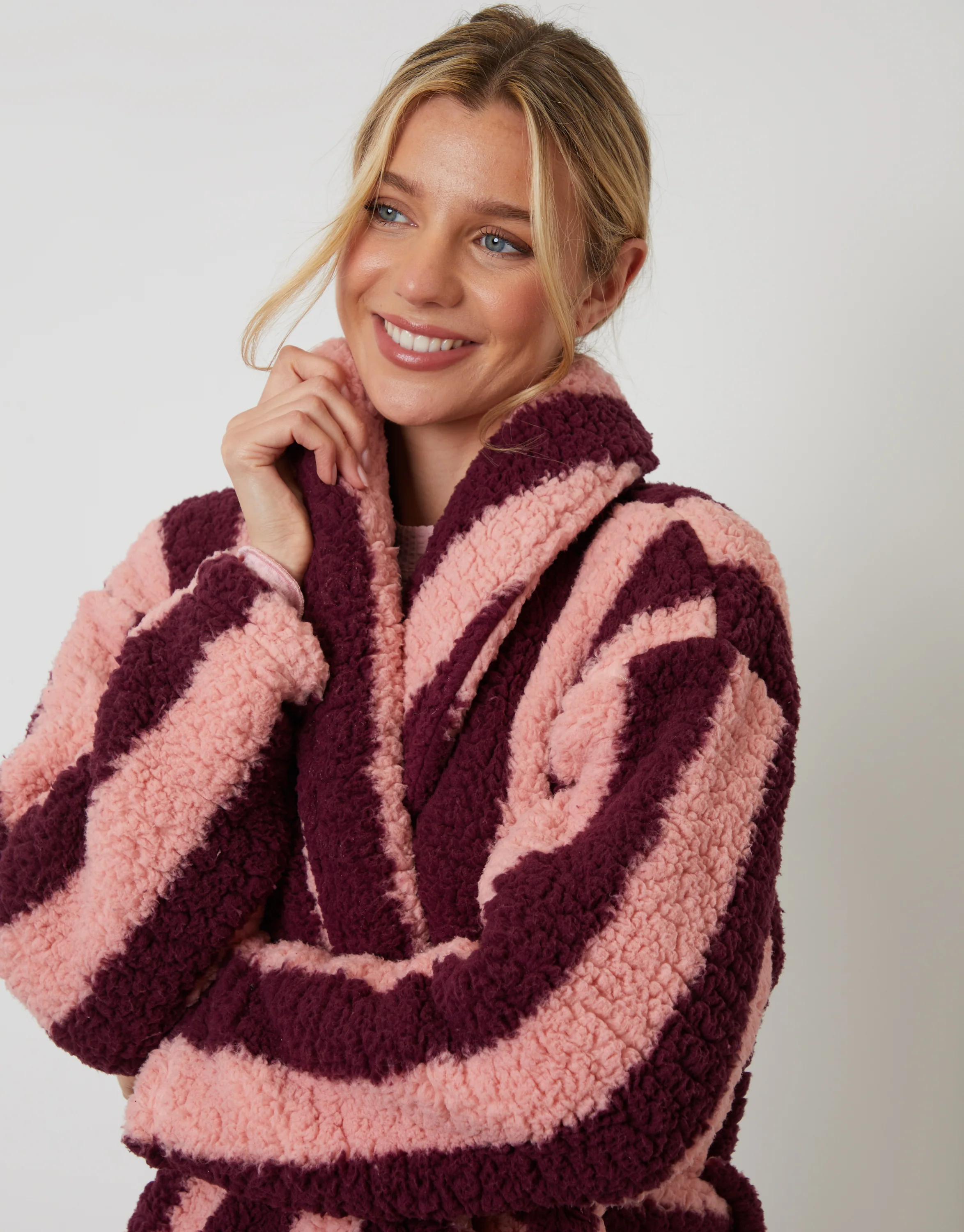 Stripe Borg Dressing Gown in Berry Red - Image 4