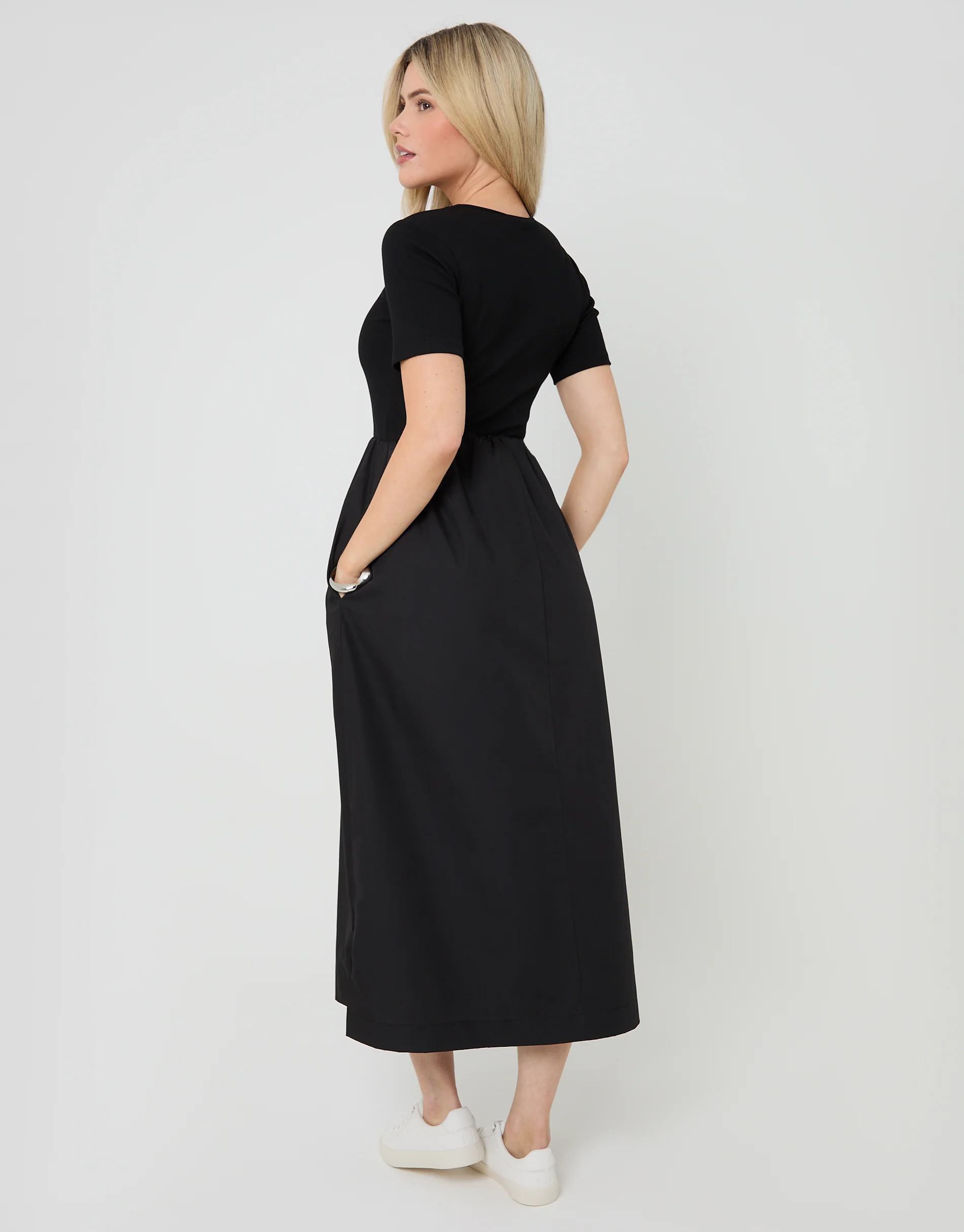 2-in-1 Jersey Poplin Mix Crew Neck Midi Dress in Black - Image 4