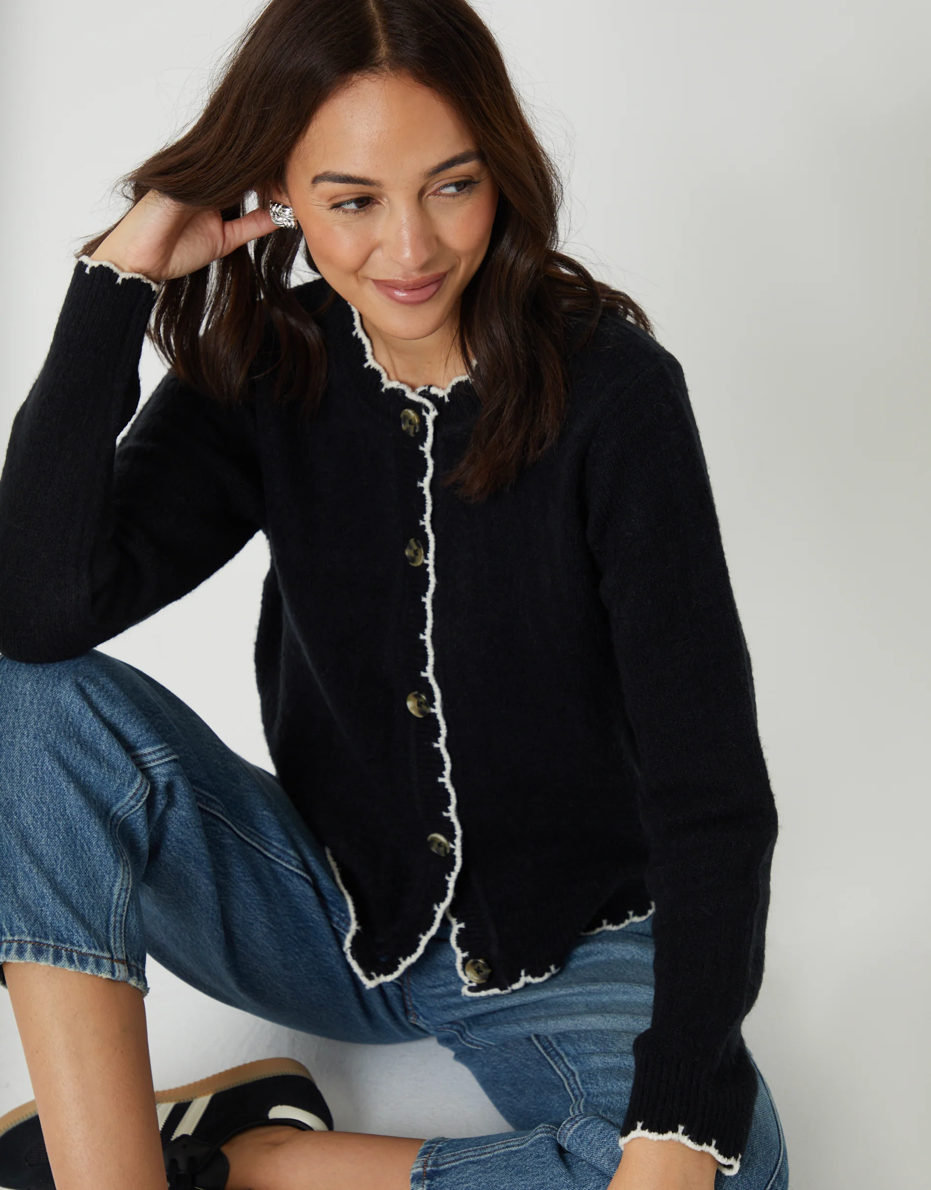 Crew Neck Scallop Trim Cardigan in Black - Image 5