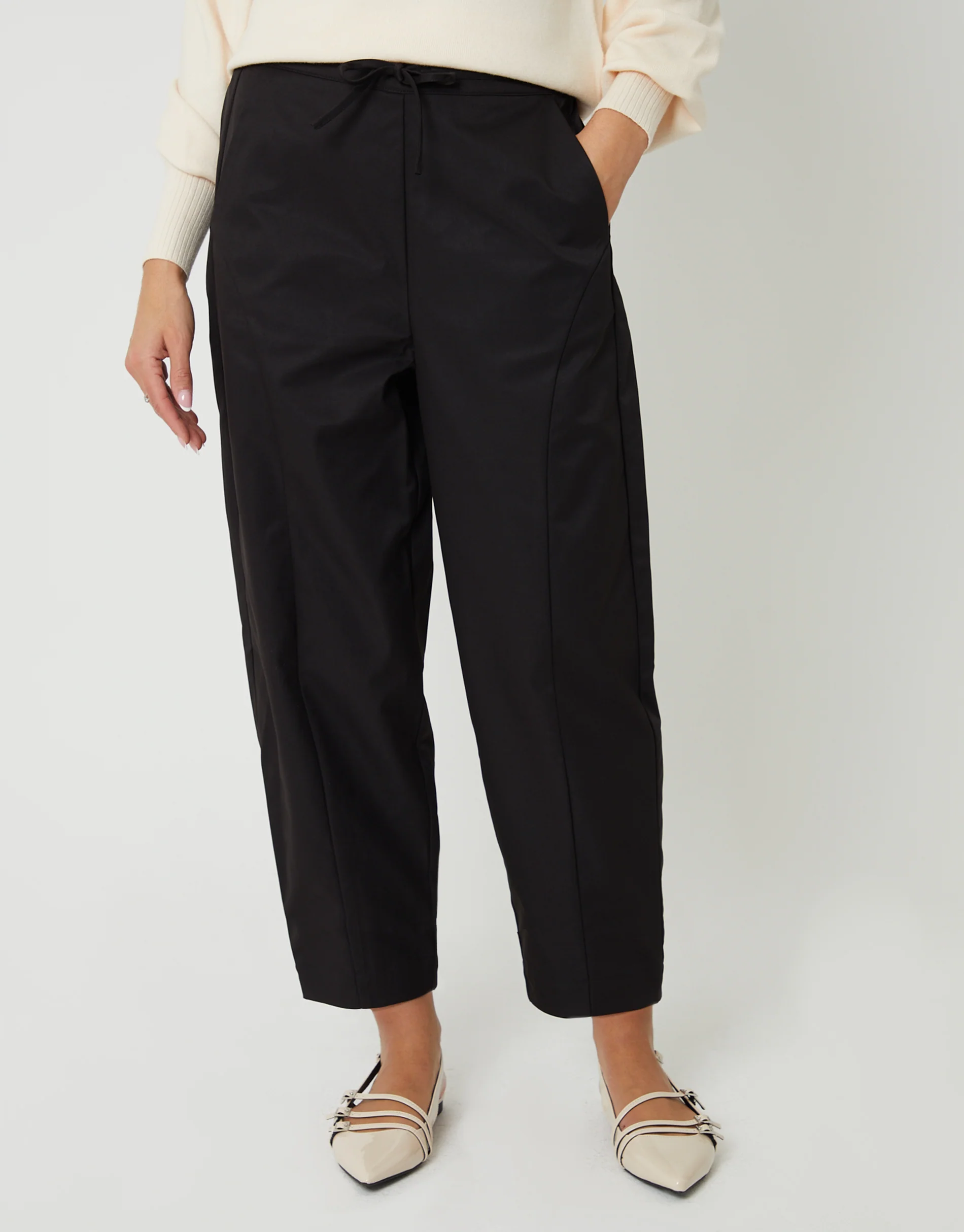 Curved Seam Barrel Leg Trousers in Black - Image 3
