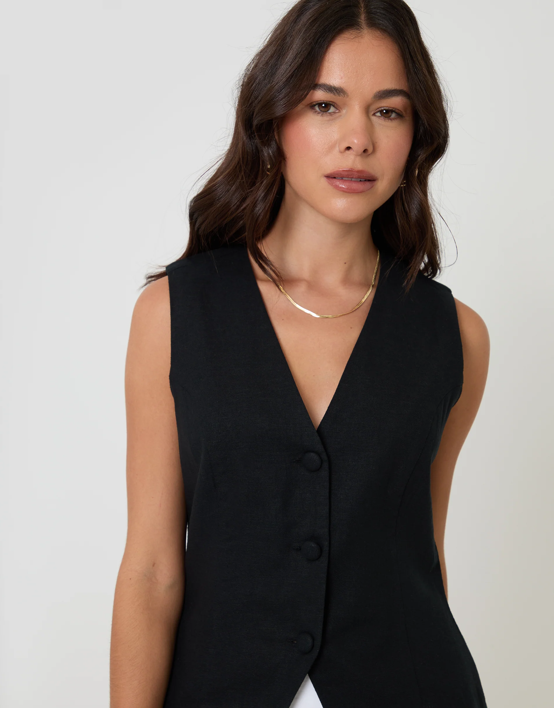 Linen Blend V-Neck Waistcoat in Black - Image 4