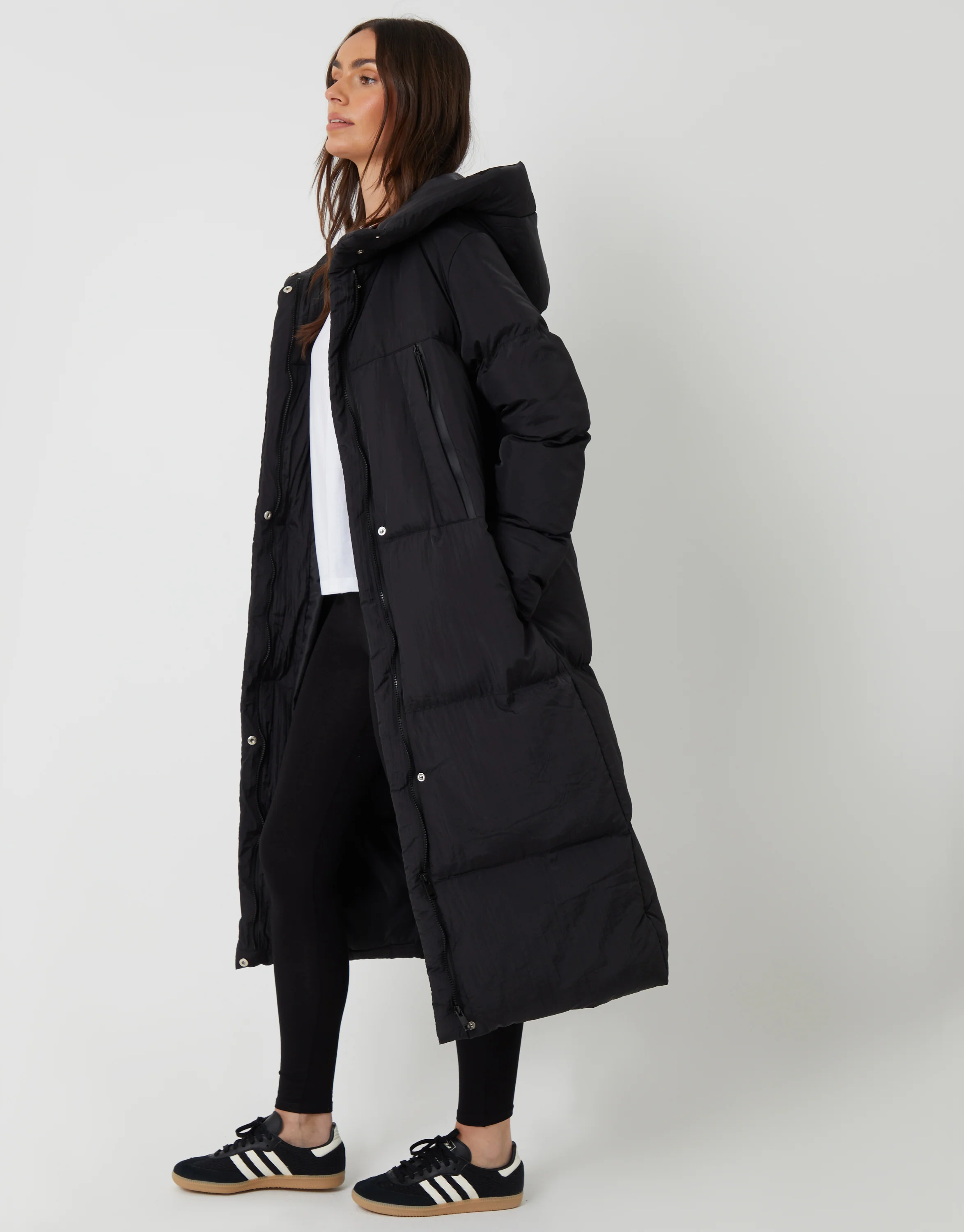 Longline Puffer Jacket in Black - Image 3
