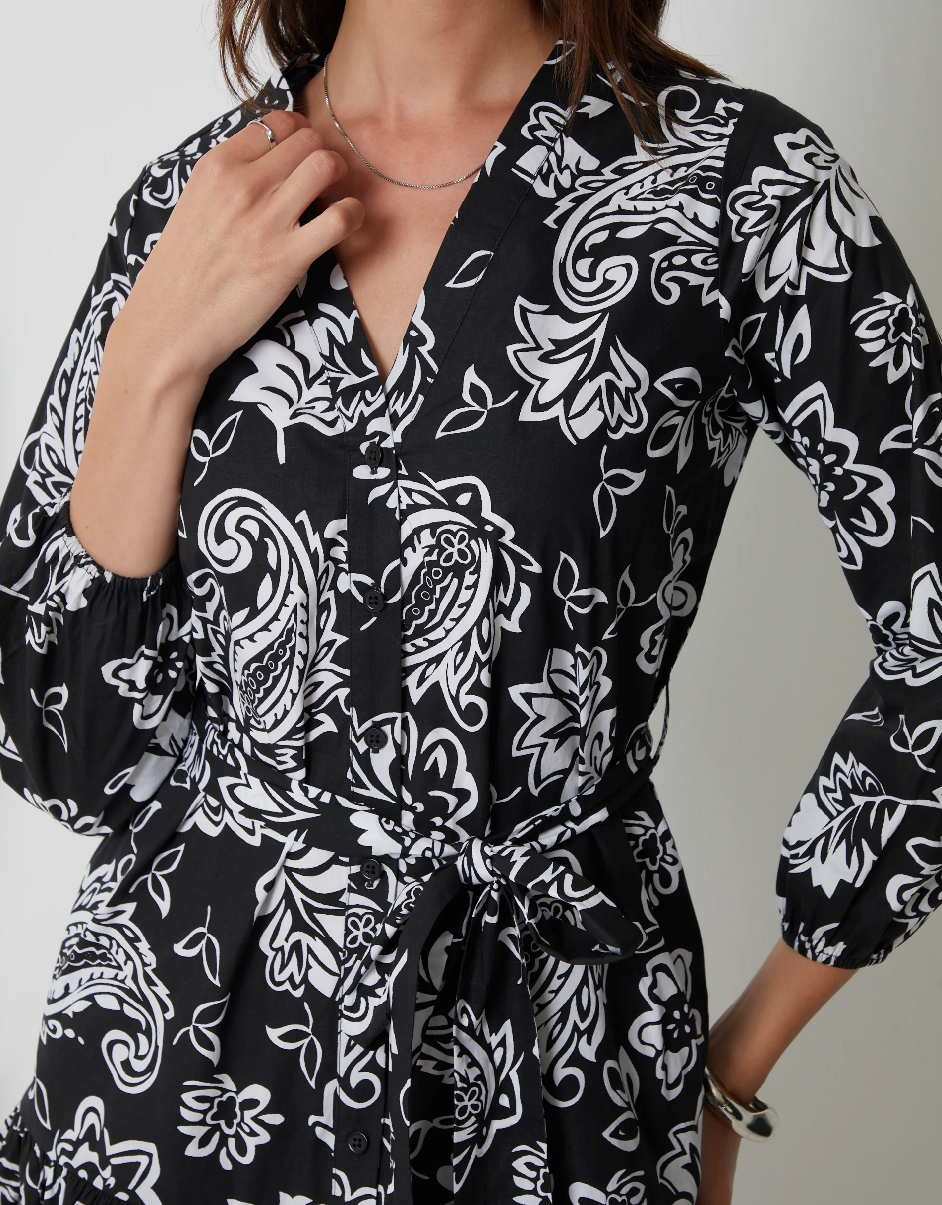 Paisley Print V-Neck Belted Shirt Dress in Black - Image 4