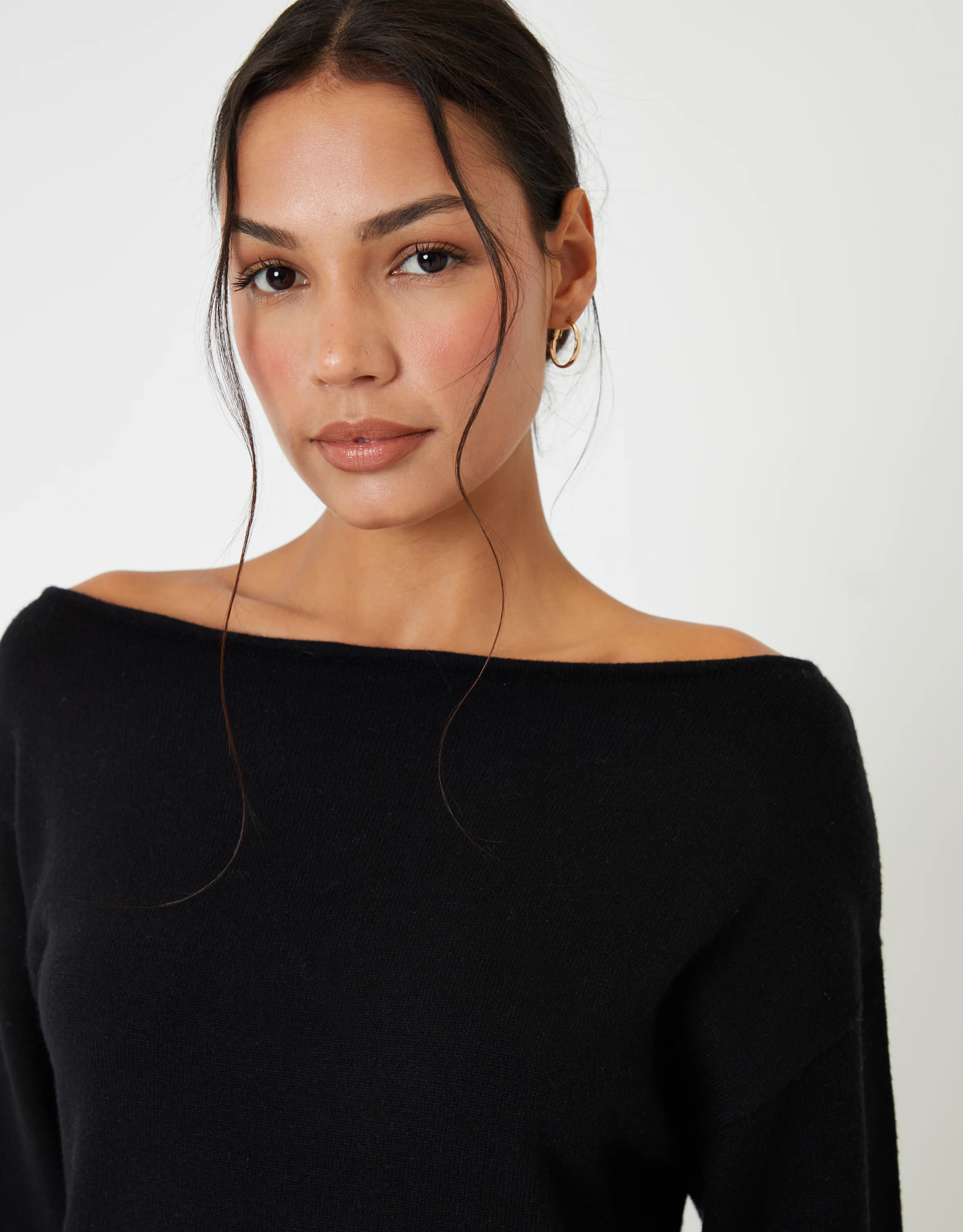 Slash Neck Knitted Mini Dress in Black - Image 3