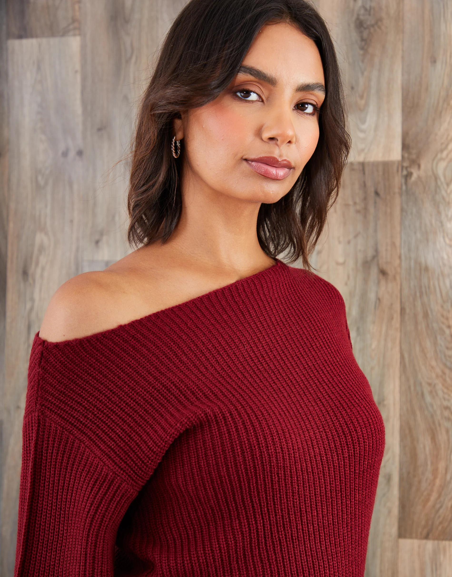 Chunky Knit Slash Neck Jumper in Burgundy - Image 4