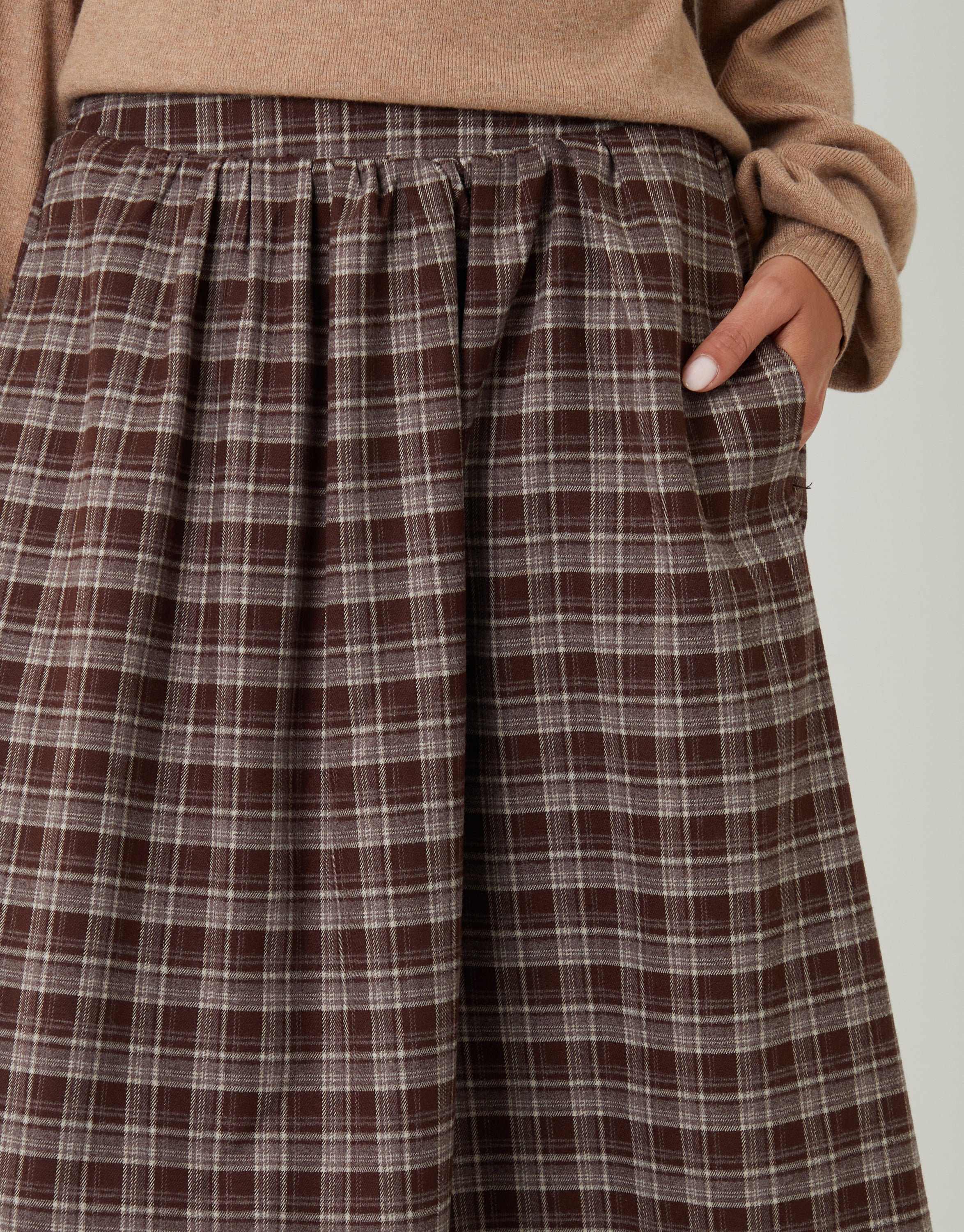 Pull On Midaxi Skirt in Chocolate Brown Check - Image 4
