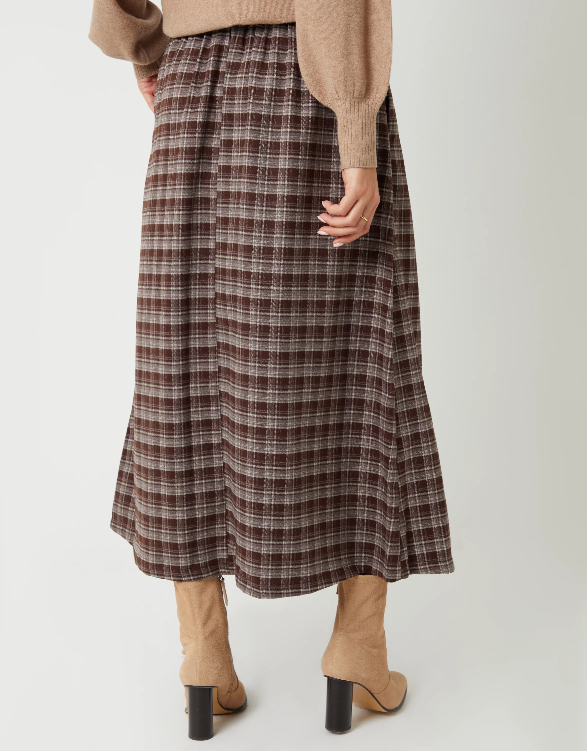 Pull On Midaxi Skirt in Chocolate Brown Check - Image 5