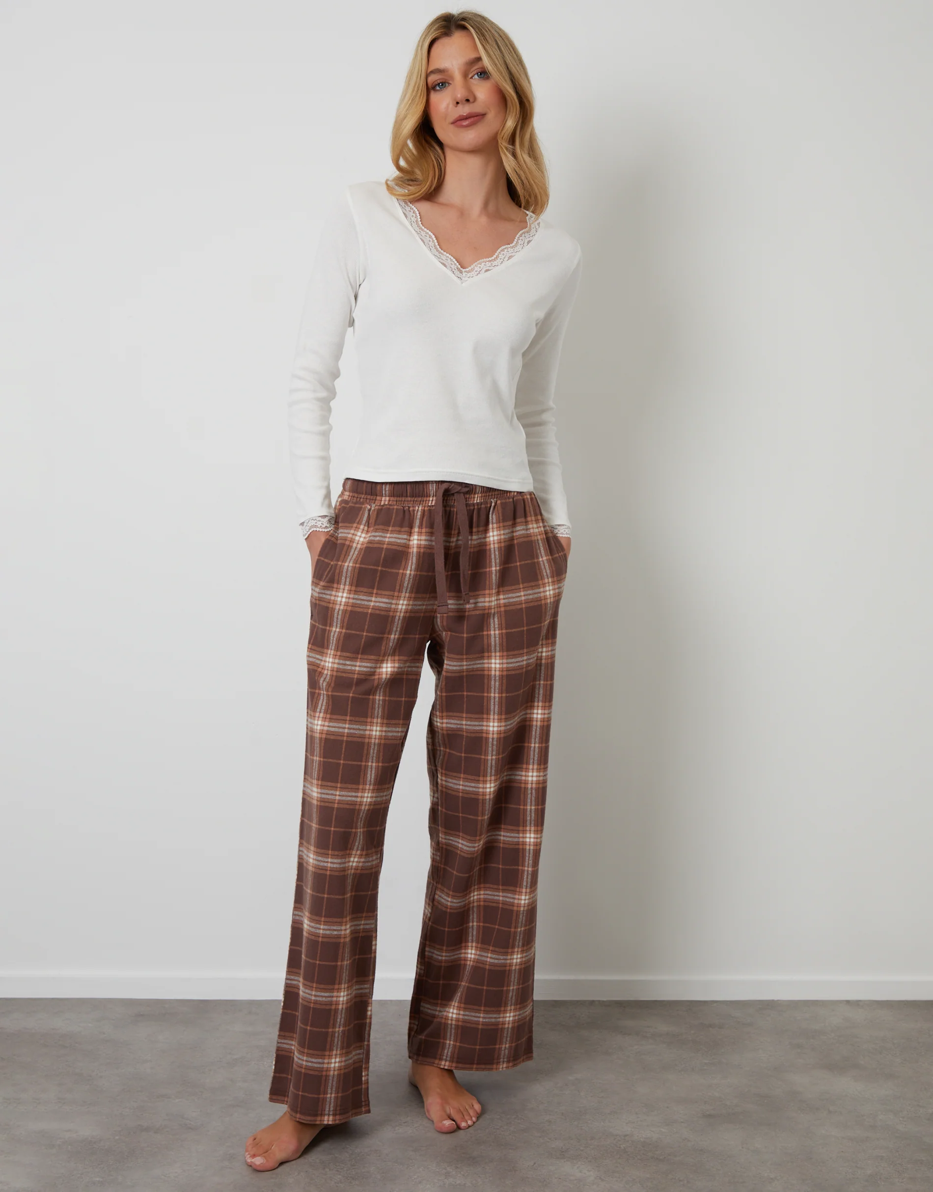 Long Sleeve Pyjama Set in Chocolate Brown Check