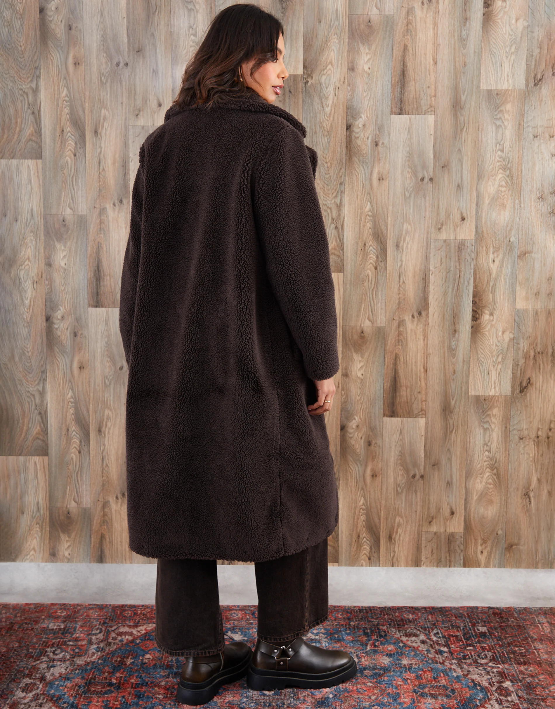 Longline Borg Teddy Coat in Chocolate Brown - Image 2