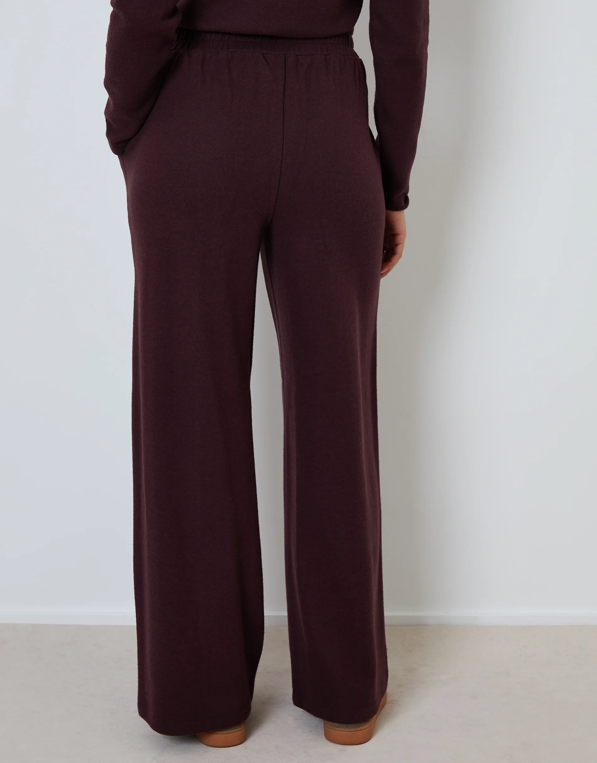 Wide Leg Seam Detail Ribbed Joggers in Chocolate Brown - Image 4
