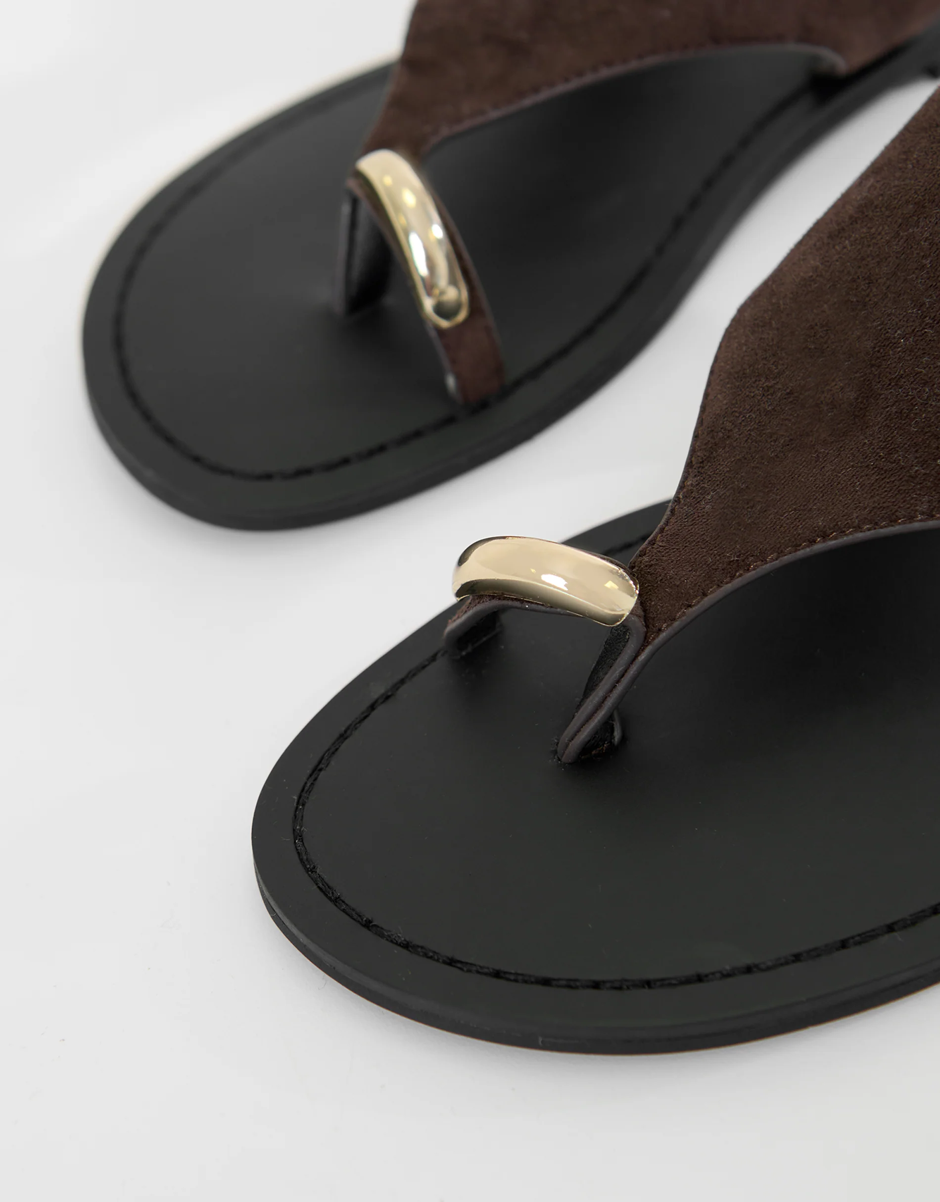 T-Strap Toe Loop Sandals in Chocolate Brown - Image 4