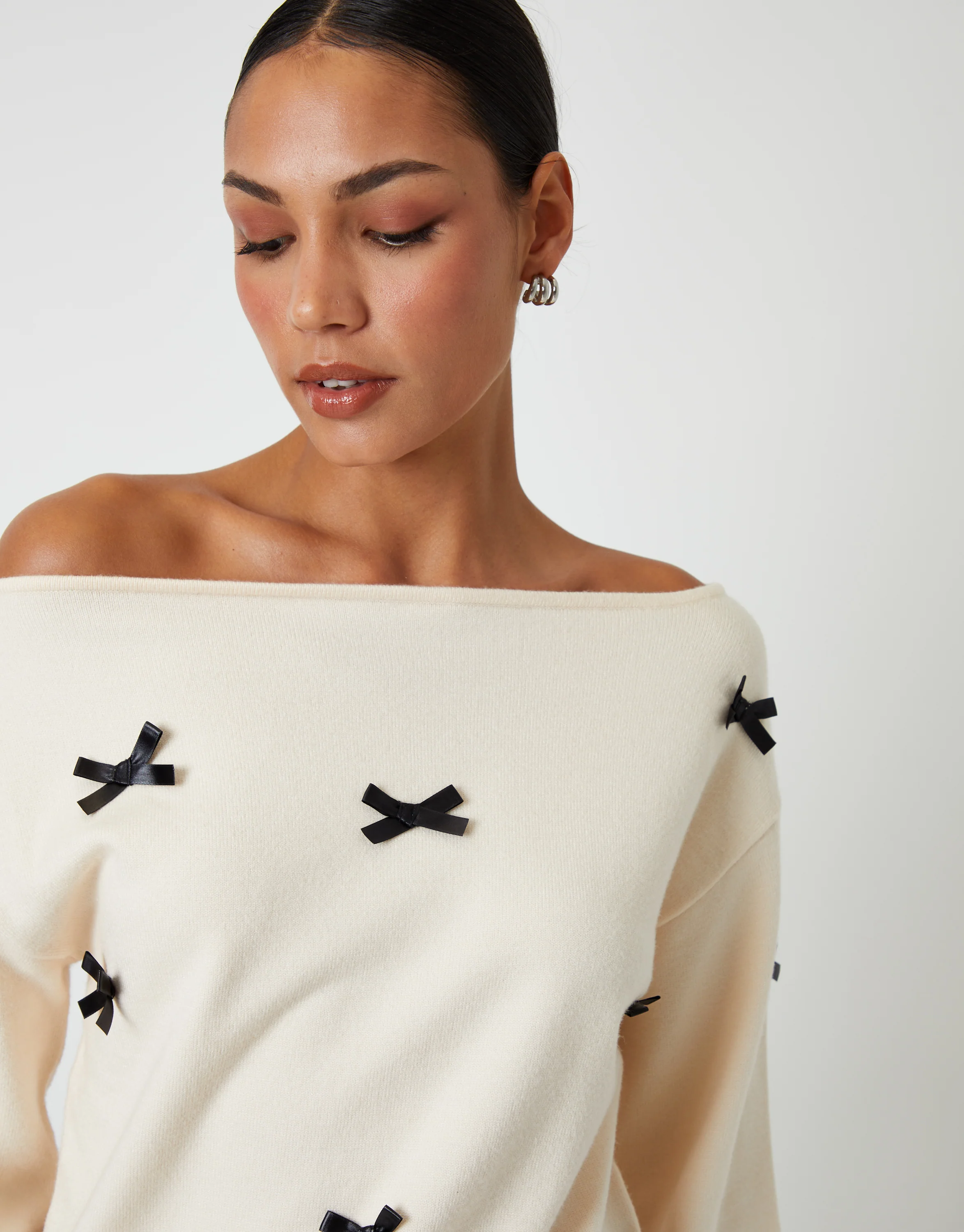 Bow Embellished Slash Neck Jumper in Cream - Image 4