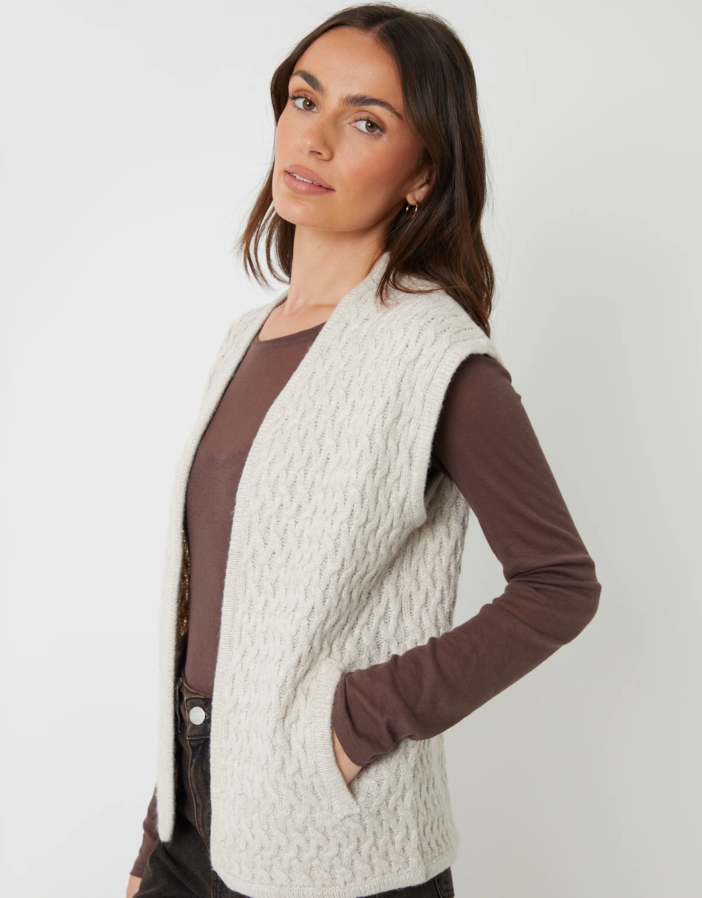 Textured Knitted Gilet in Cream - Image 5