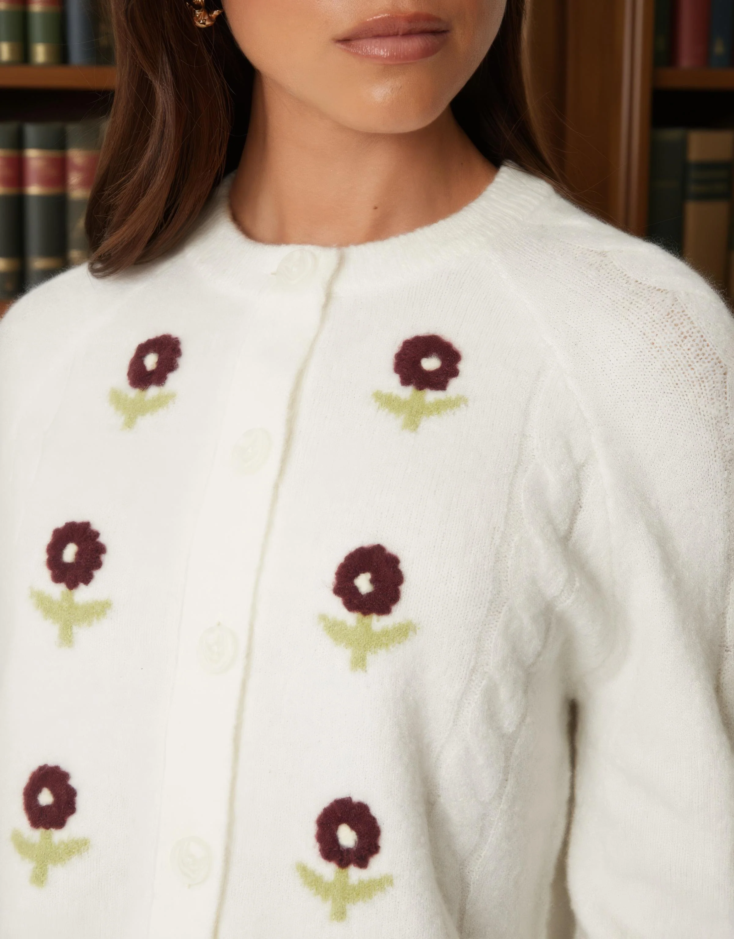 Knitted Floral Embroidery Cardigan in Ecru - Image 4