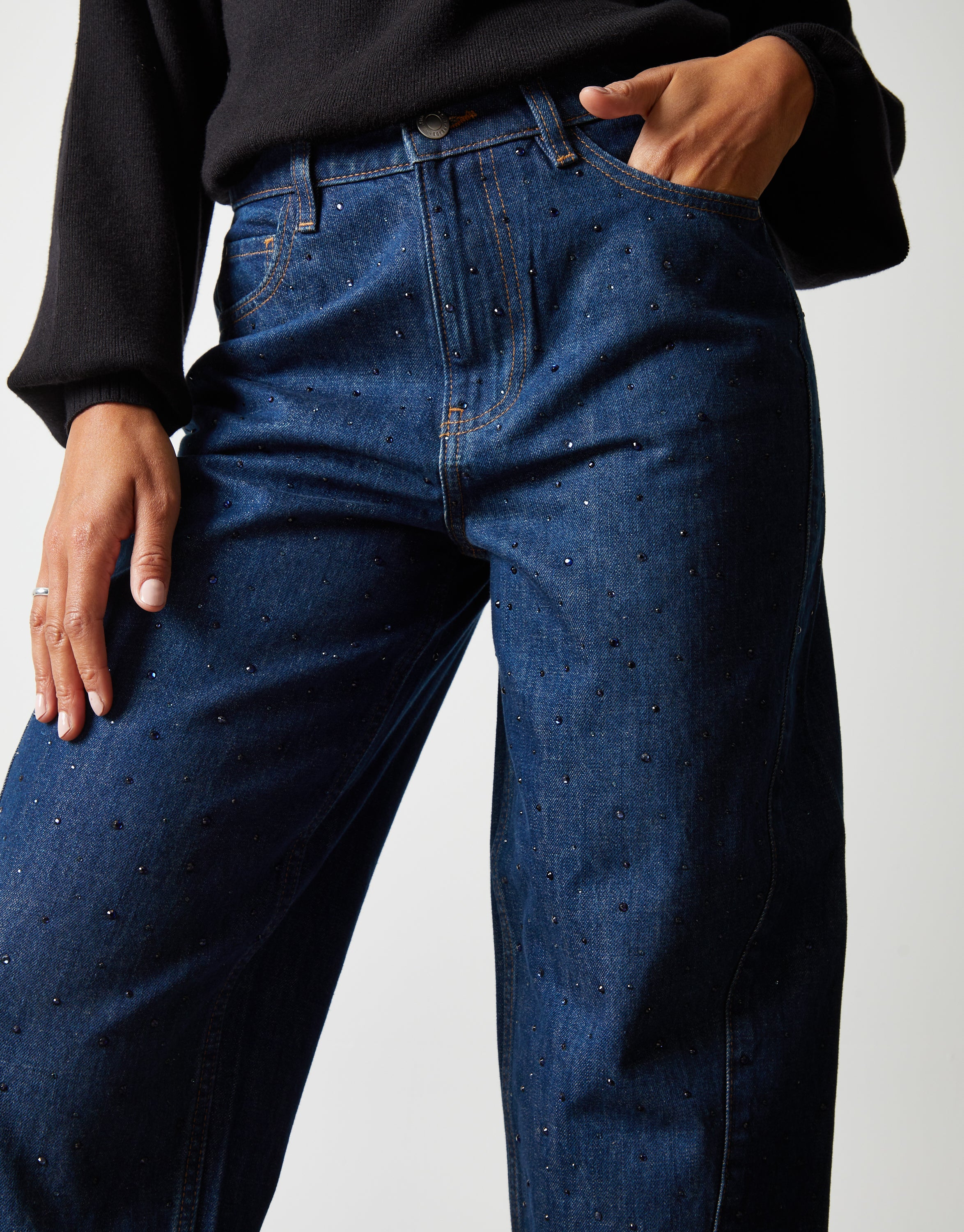Embellished Barrel Leg Jeans in Indigo Wash