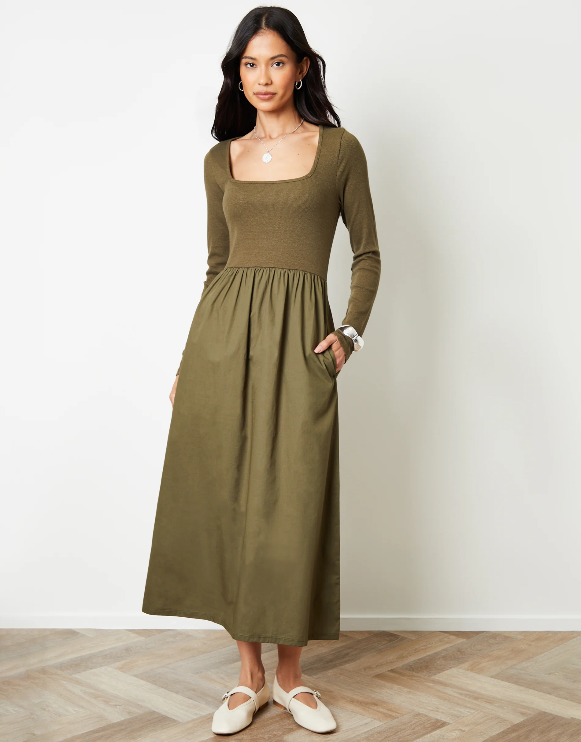 2-in-1 Jersey Poplin Mix Square Neck Long Sleeve Dress in Khaki Green