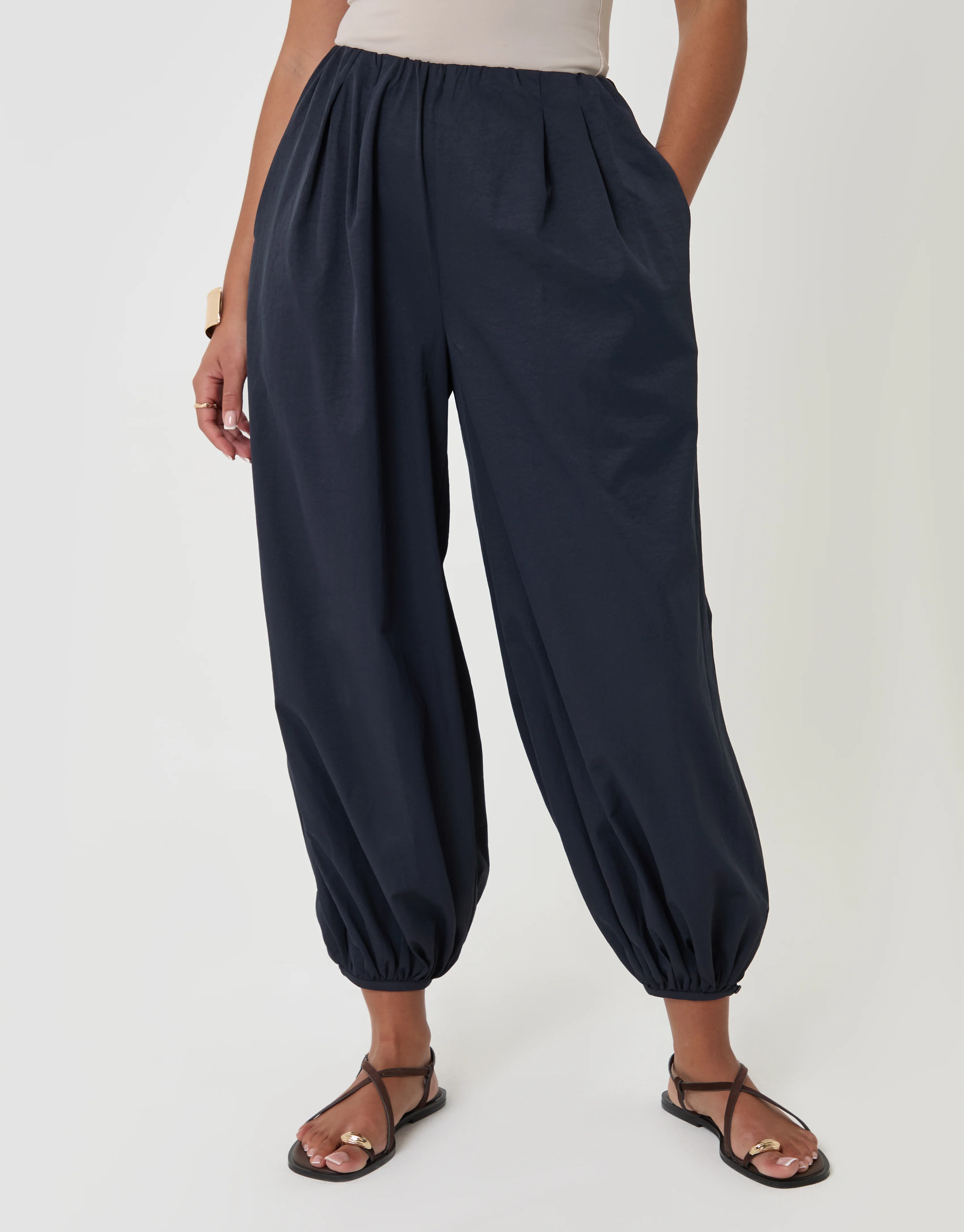 Balloon Trousers with Pockets in Navy - Image 3