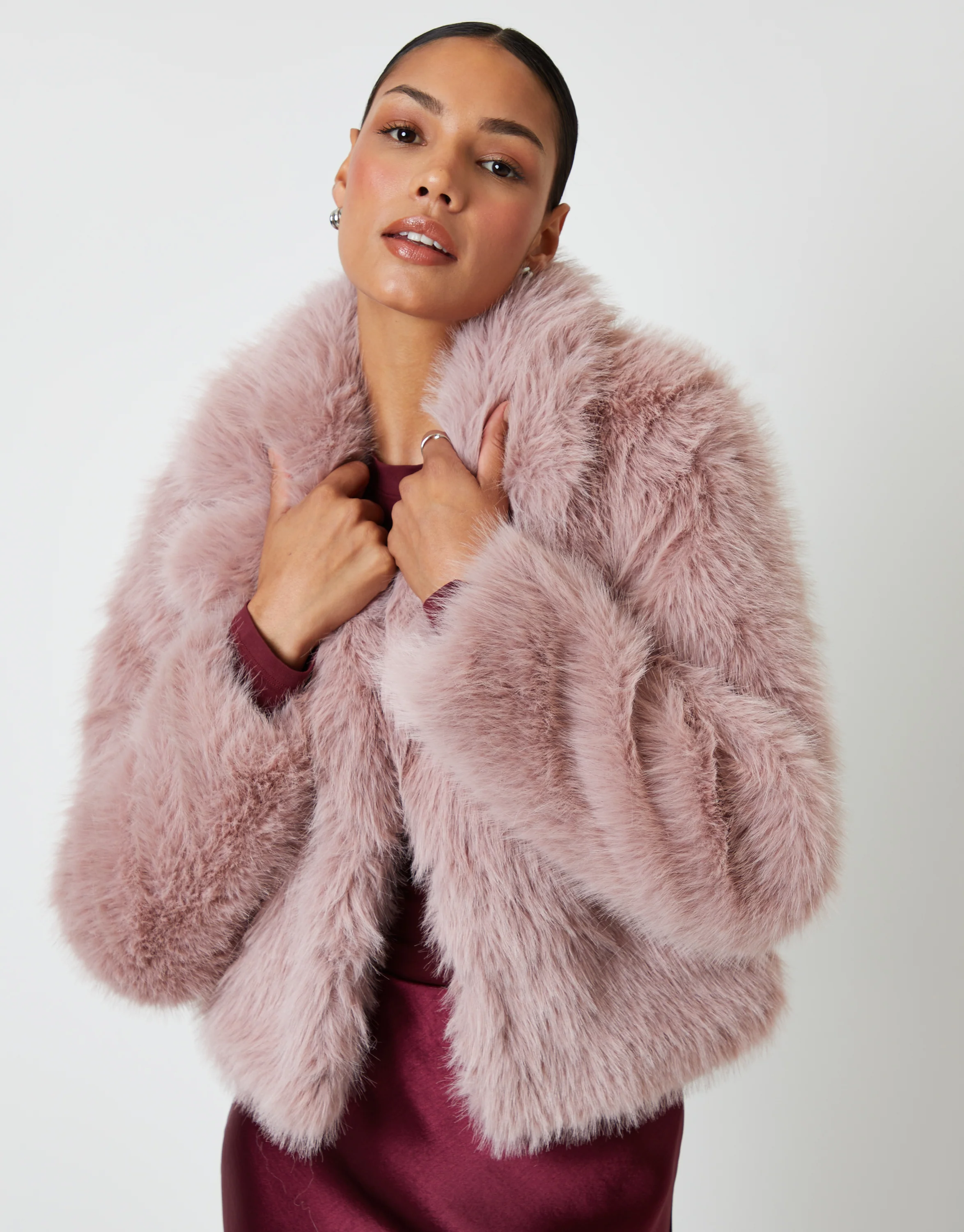 Cropped Faux Fur Coat in Pink - Image 2