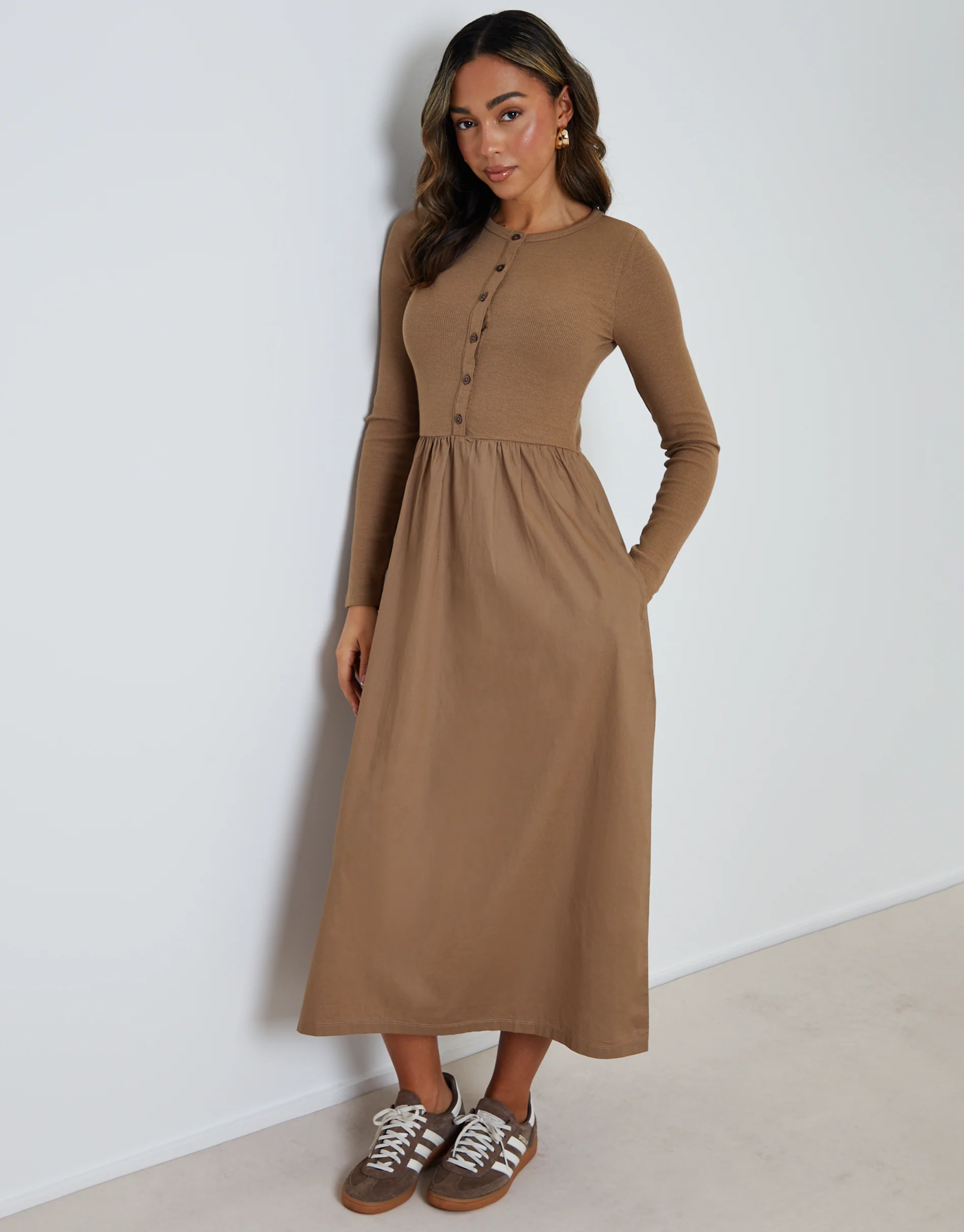 2-in-1 Jersey Poplin Mix Button Down Dress in Taupe - Image 3