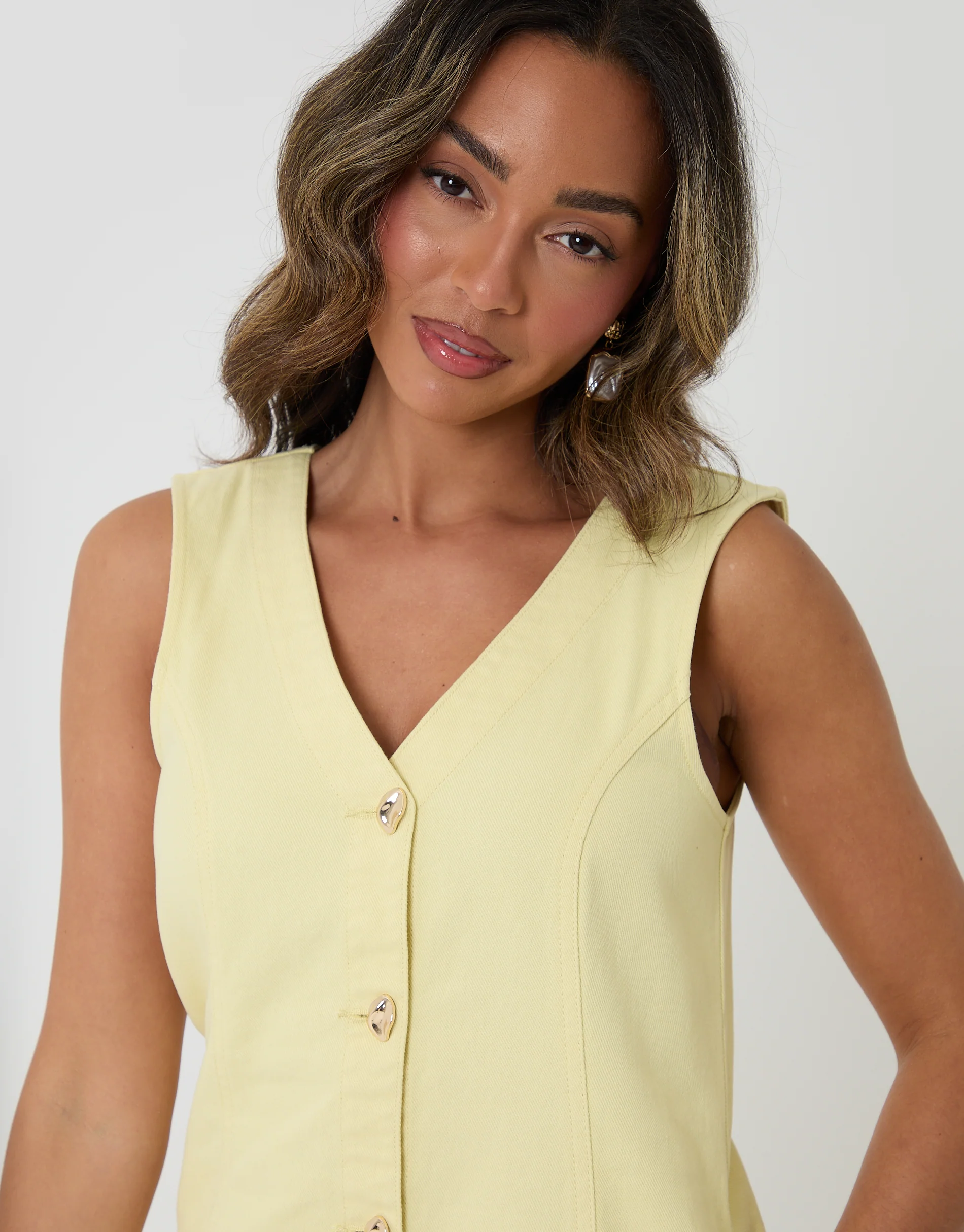 Denim V-Neck Mini Pinafore Dress in Yellow - Image 5