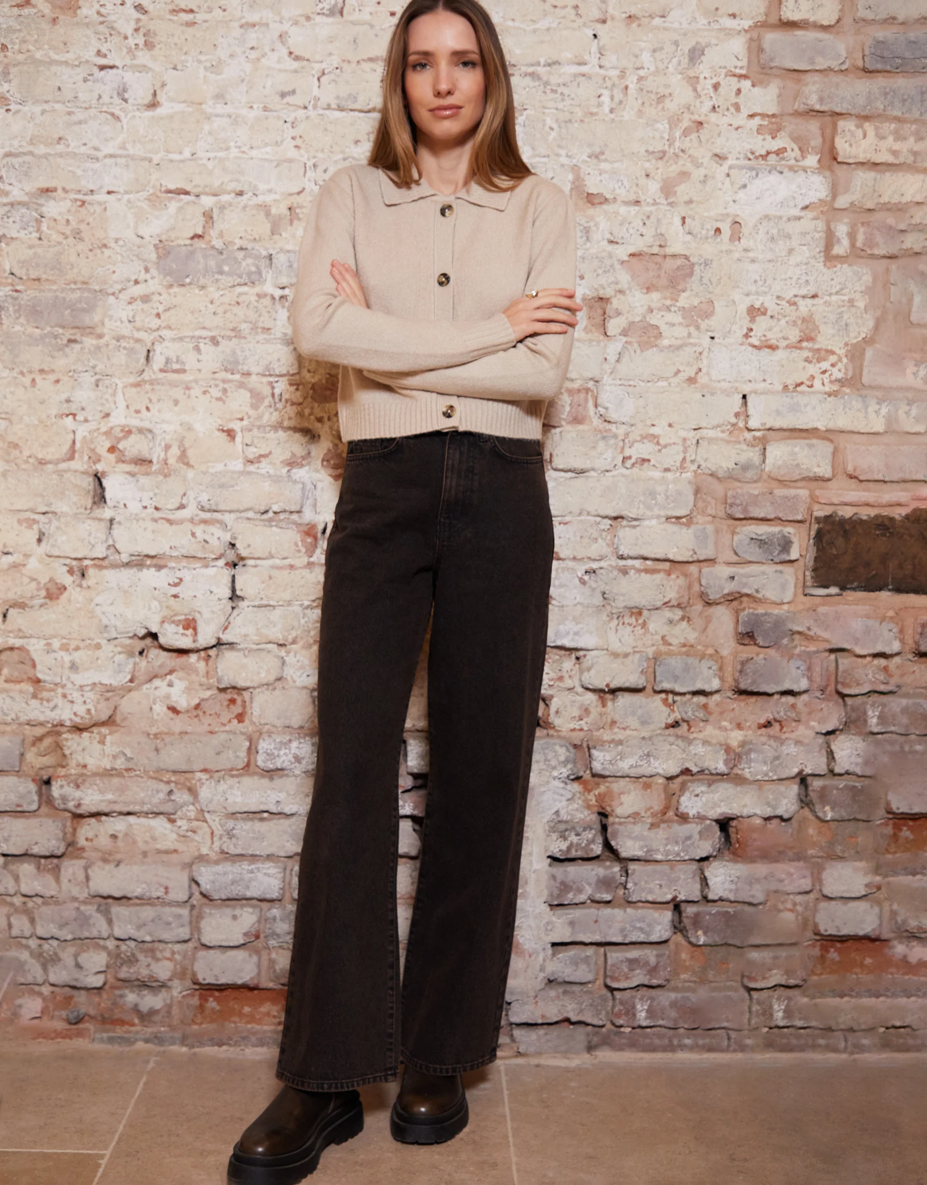 Cropped Collared Knitted Cardigan in Beige - Image 4