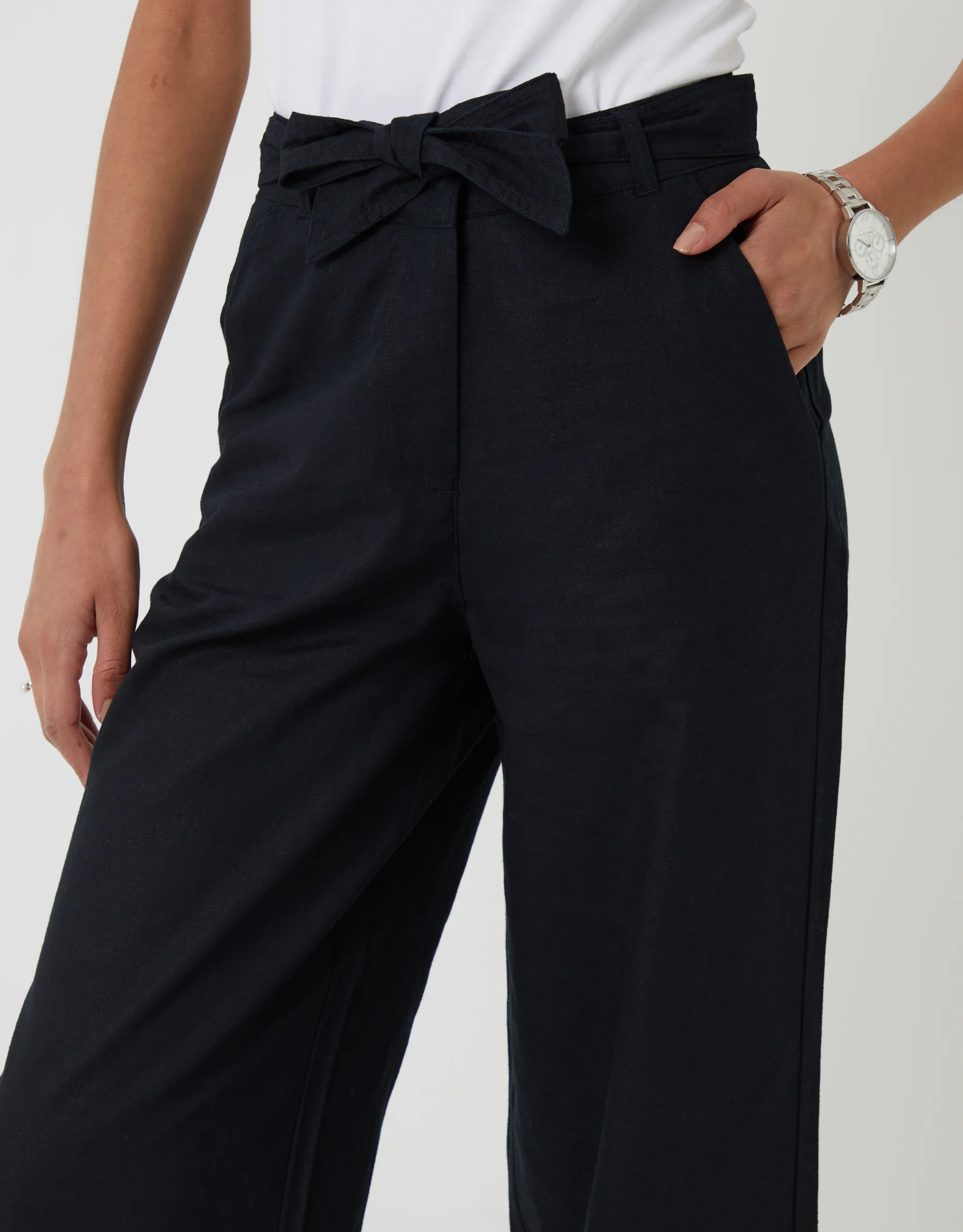 Wide Leg Belted Linen Blend Trousers in Black - Image 4