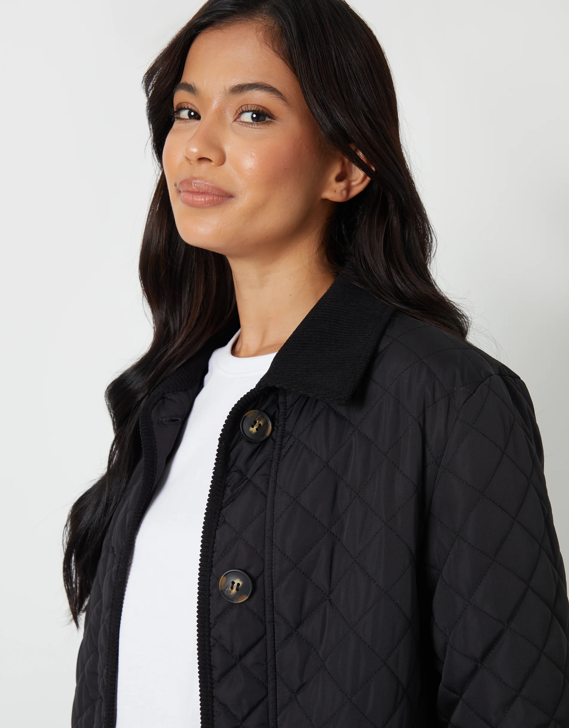Button Up Collared Diamond Quilted Maxi Coat in Black - Image 4