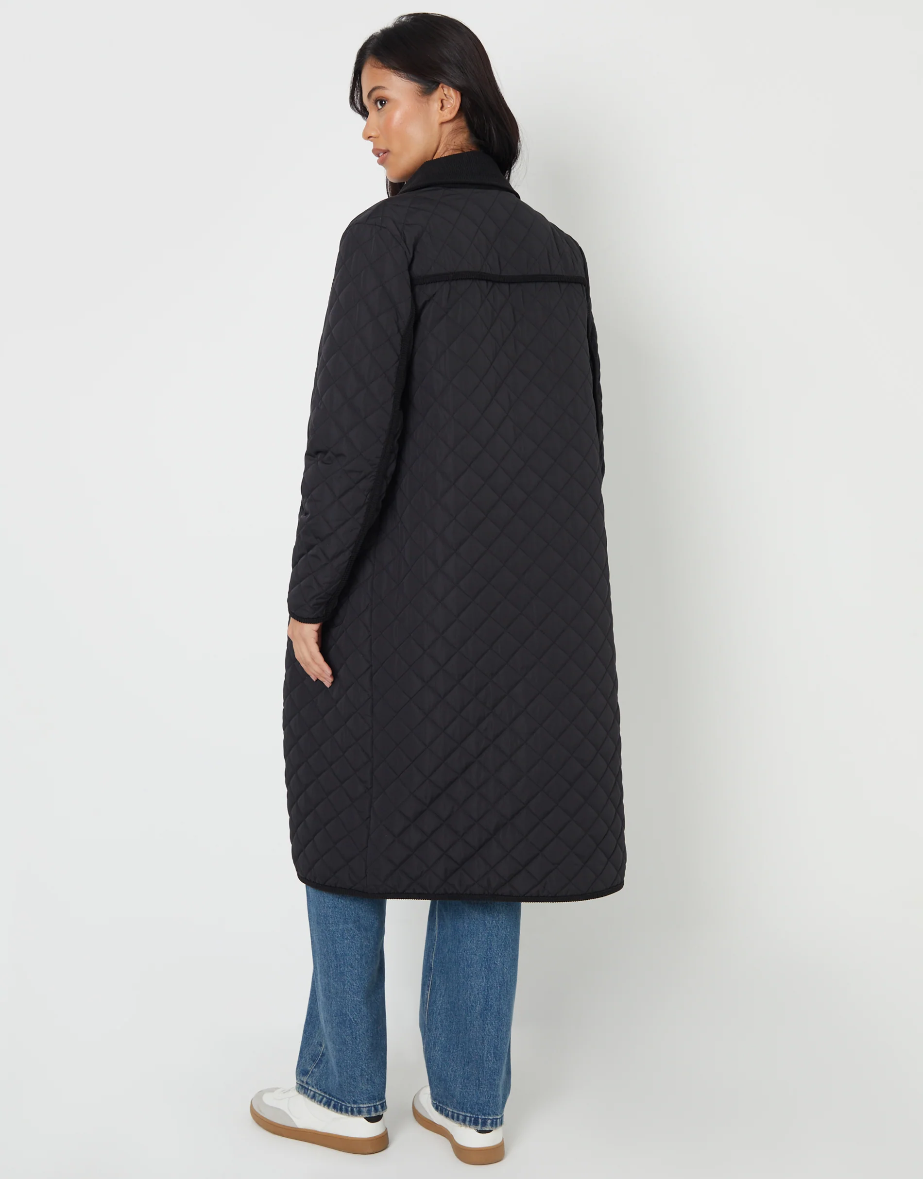 Button Up Collared Diamond Quilted Maxi Coat in Black - Image 5