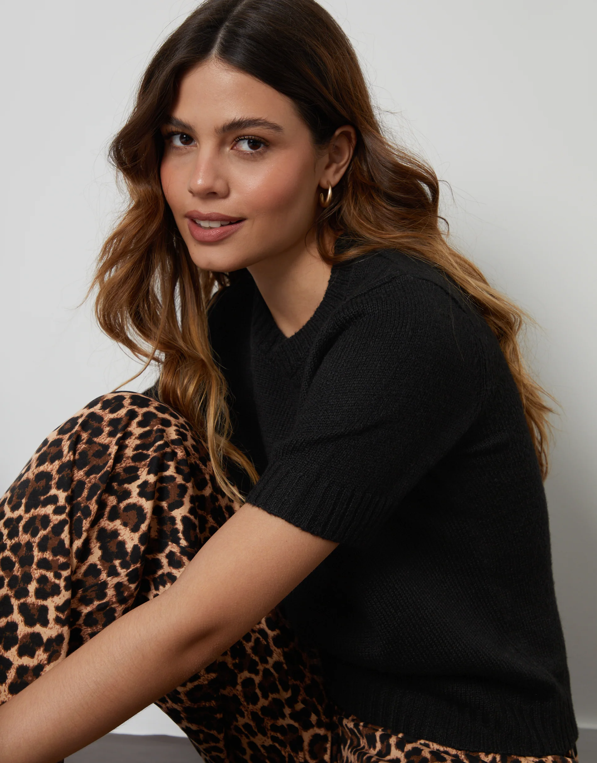 Knitted Short Sleeve T-Shirt in Black - Image 4