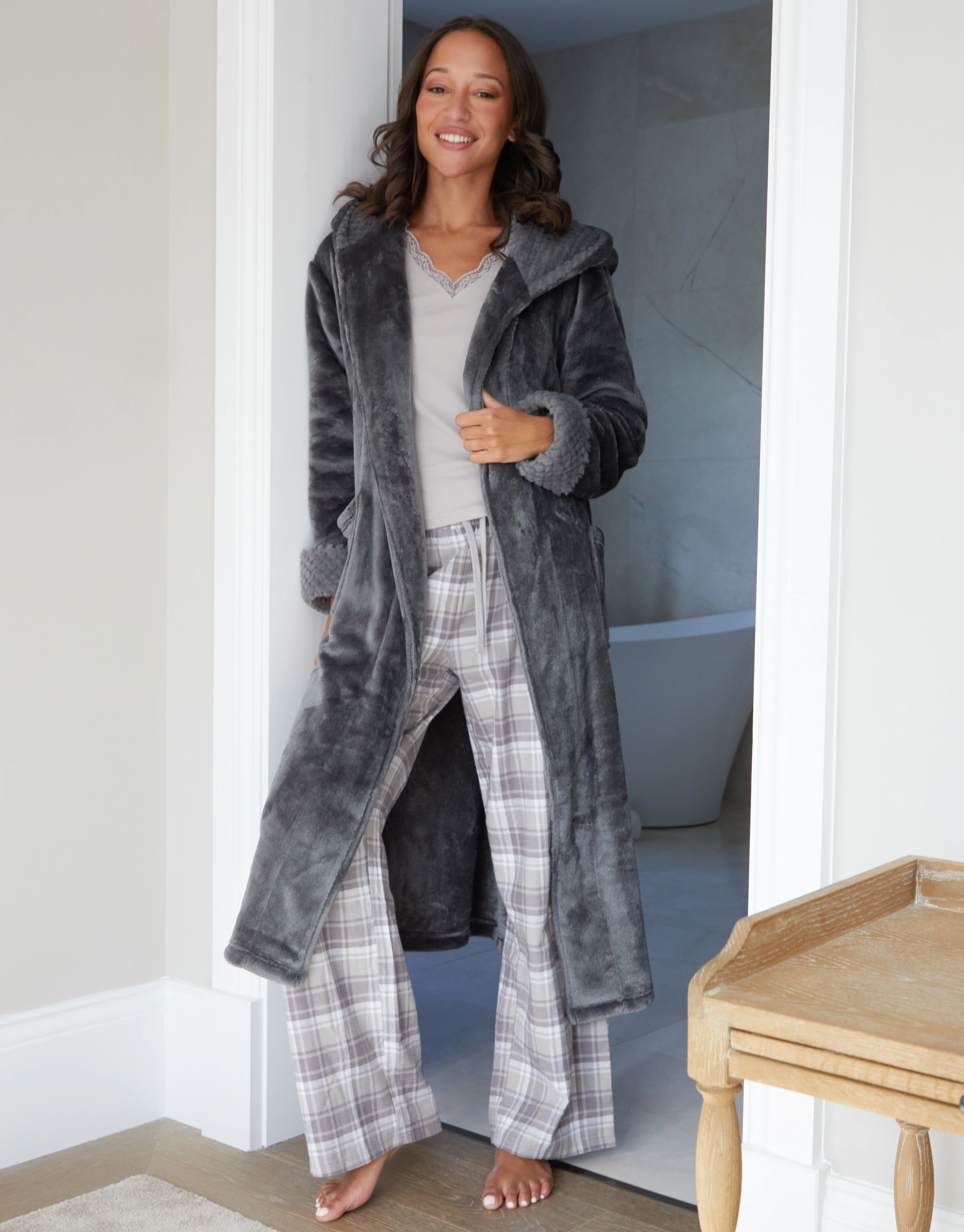 Soft Faux Fur Trim Dressing Gown in Grey - Image 8